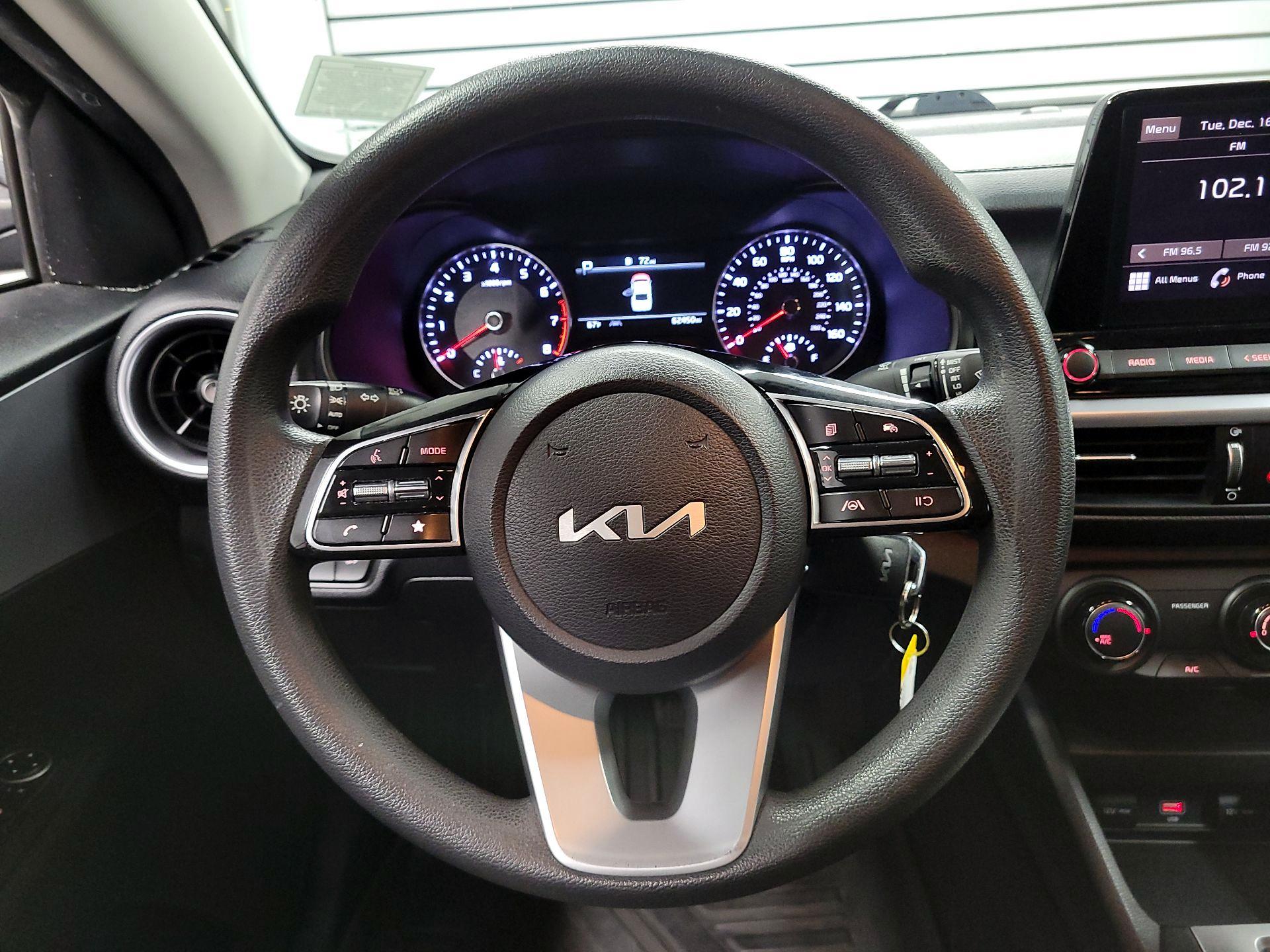 Thumbnail: 2022 Kia Forte - 10