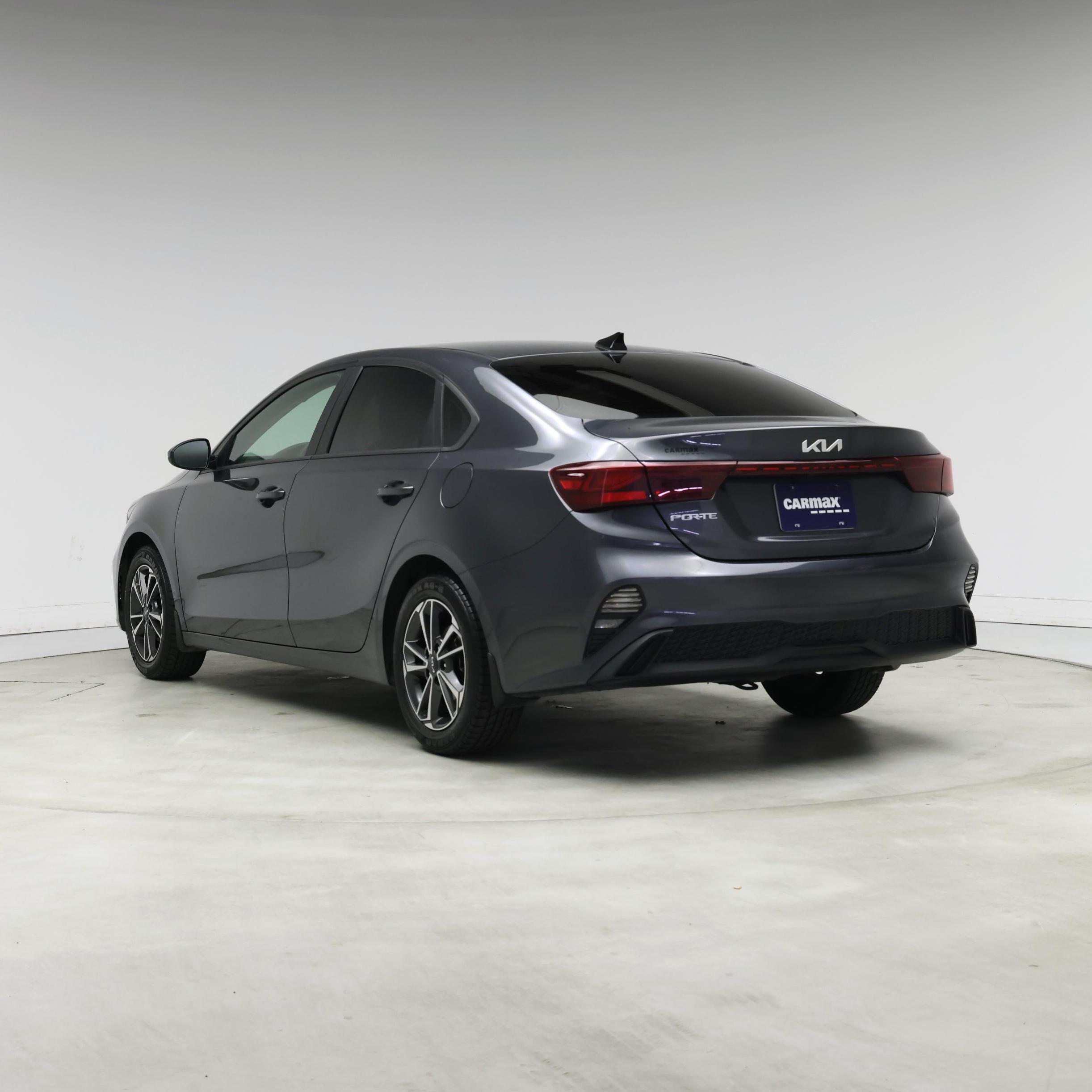 Thumbnail: 2022 Kia Forte - 2