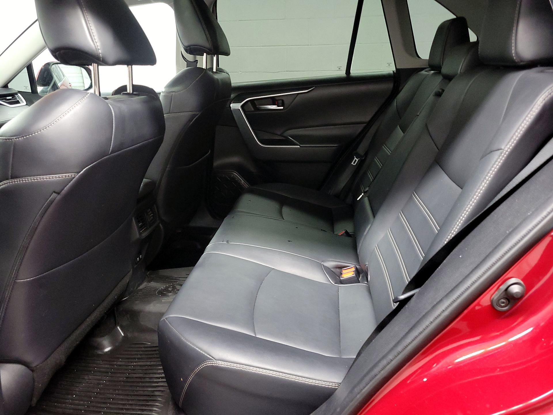 Thumbnail: 2021 Toyota RAV4 - 20