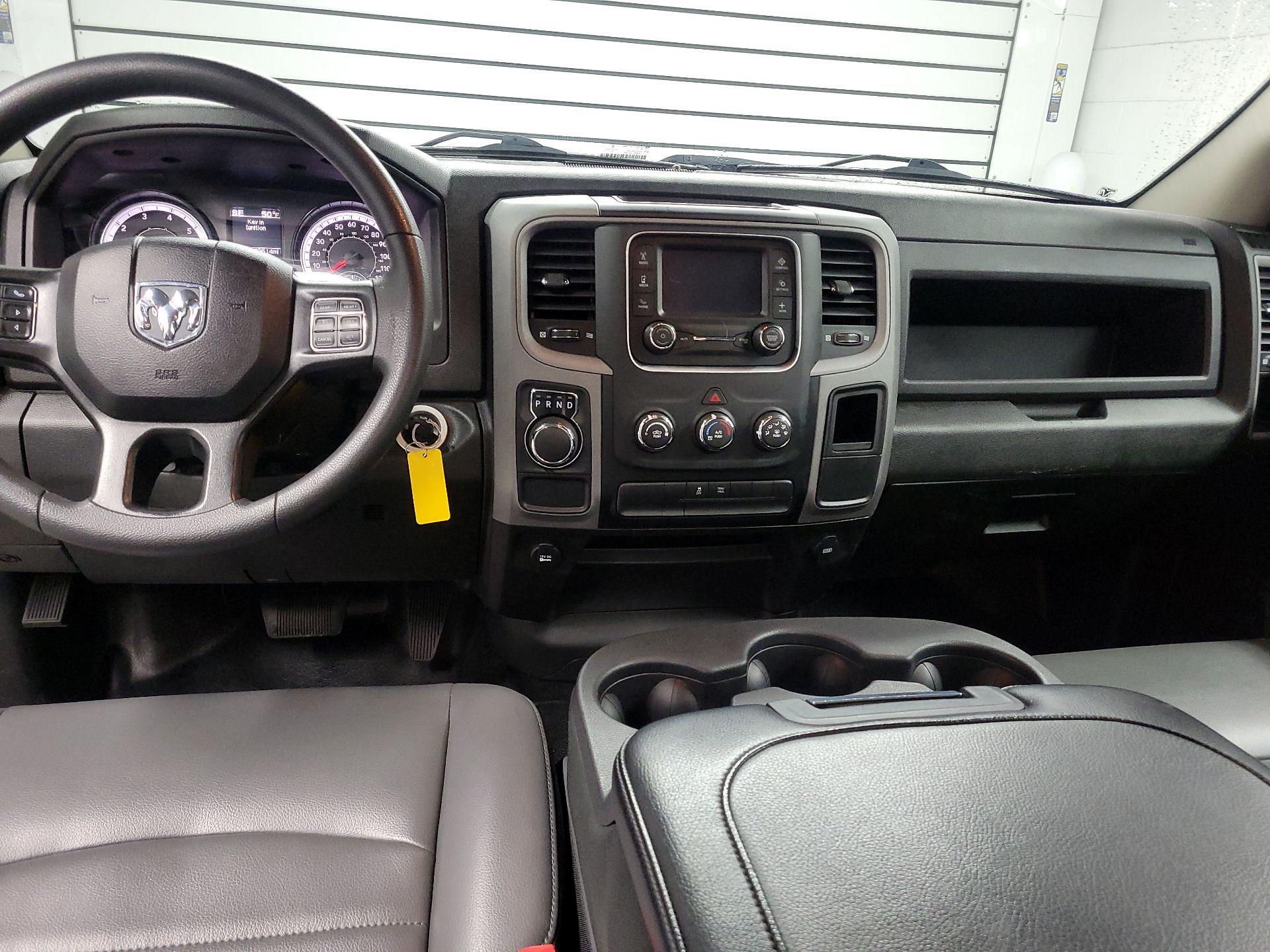 Thumbnail: 2022 RAM 1500 Classic - 9