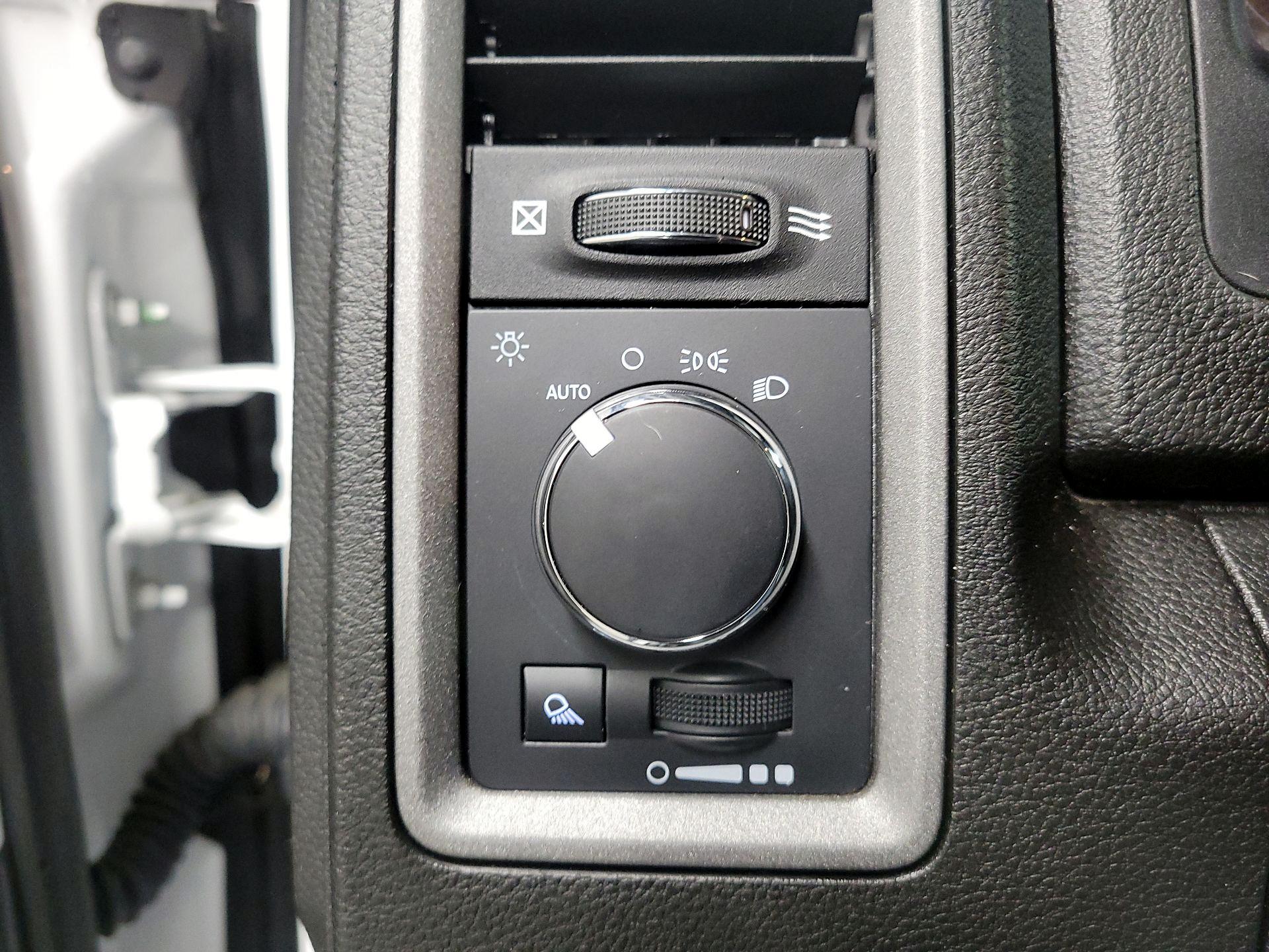 Thumbnail: 2022 RAM 1500 Classic - 13