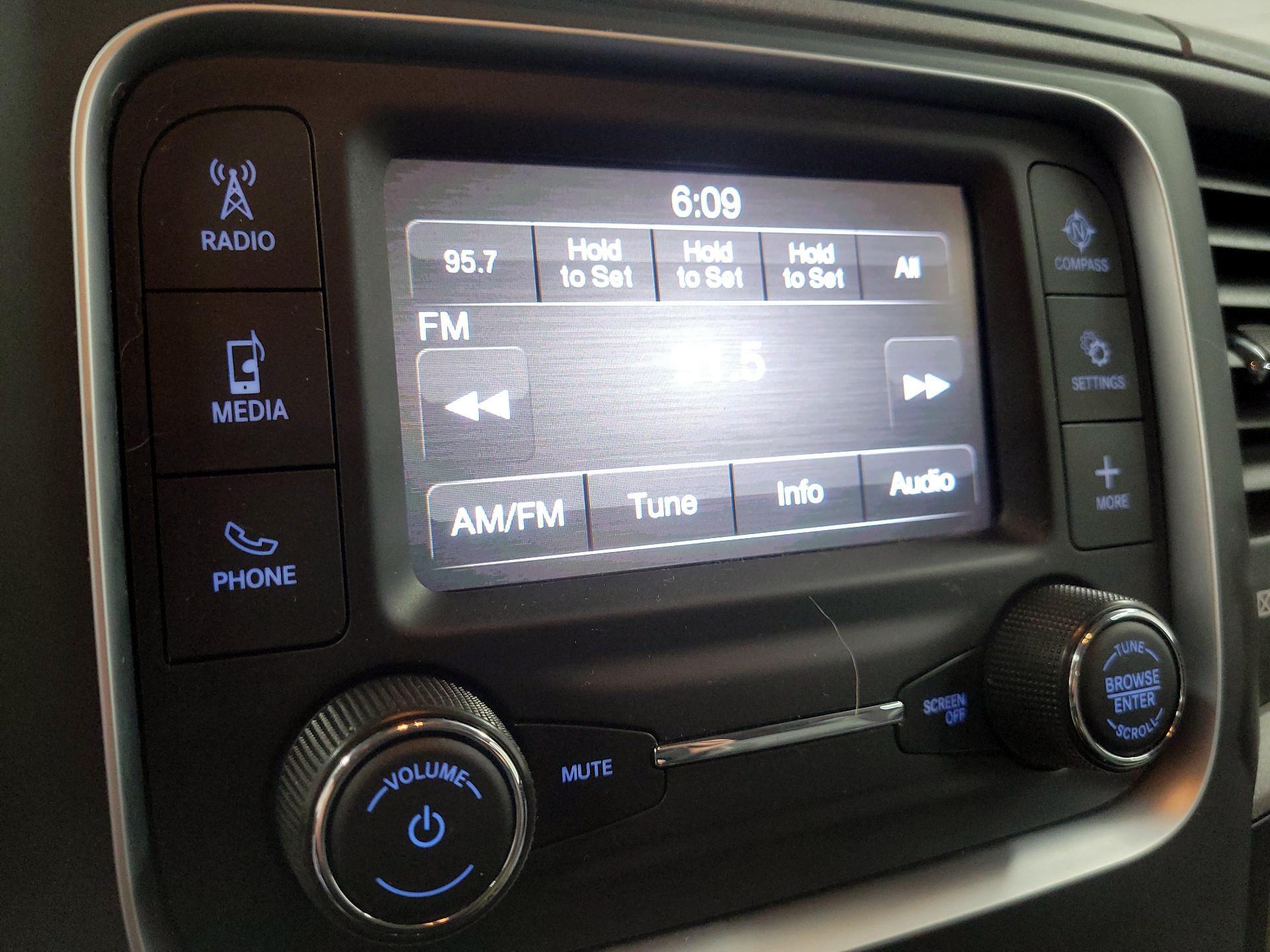 Thumbnail: 2022 RAM 1500 Classic - 15