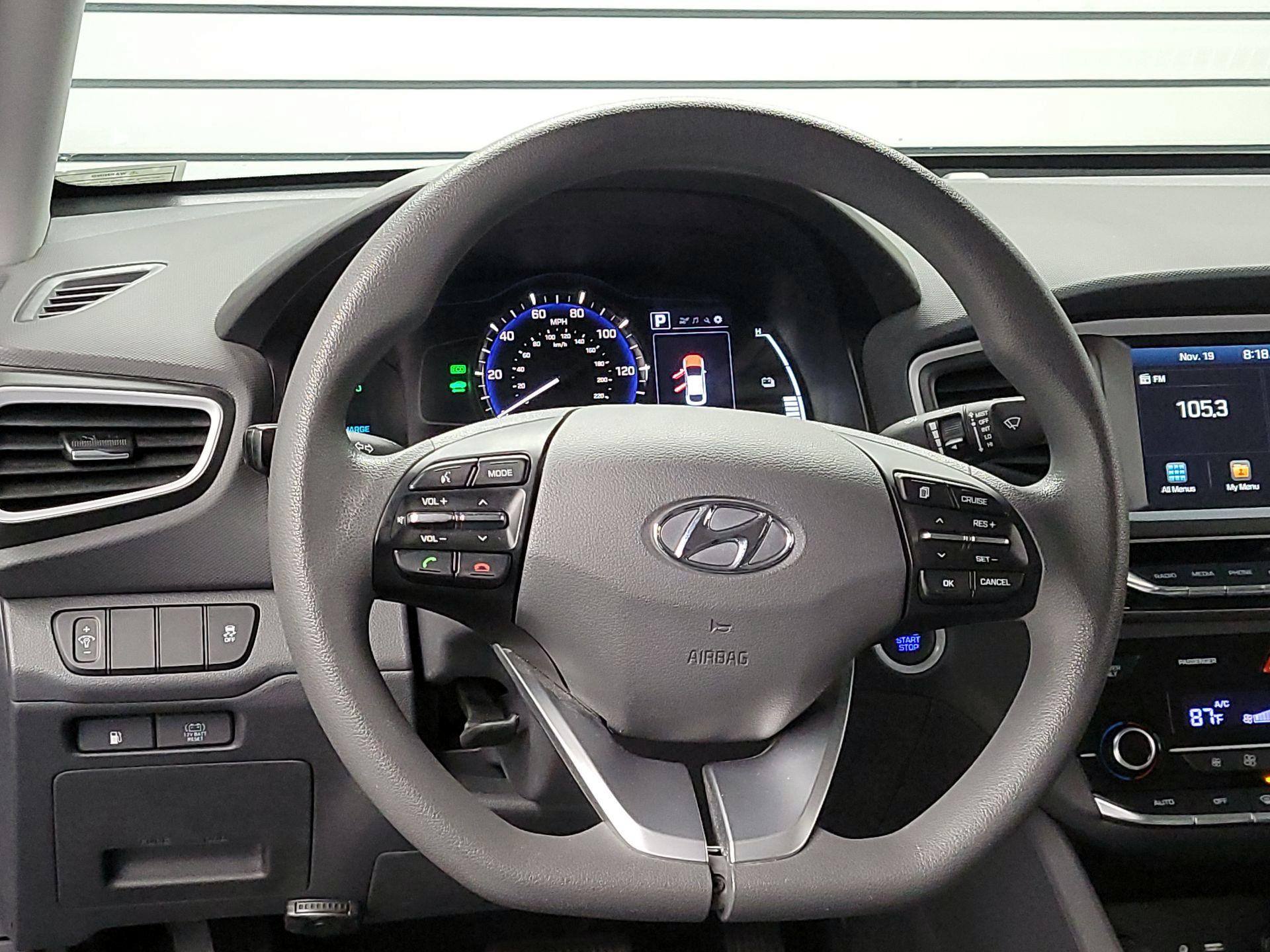 Thumbnail: 2018 Hyundai Ioniq - 10