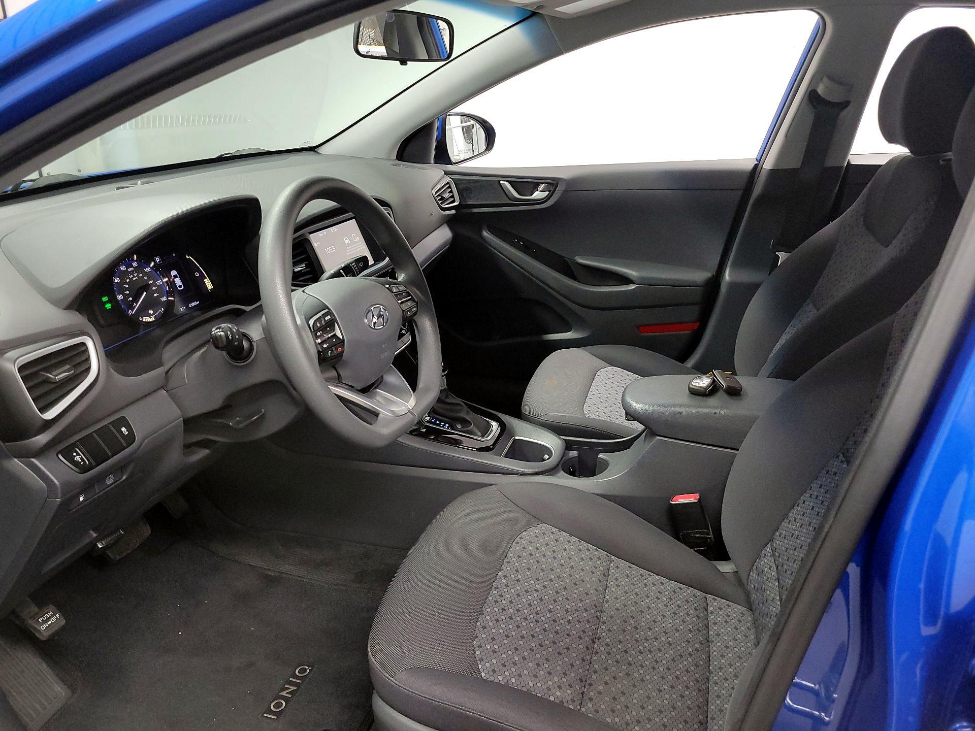 Thumbnail: 2018 Hyundai Ioniq - 11