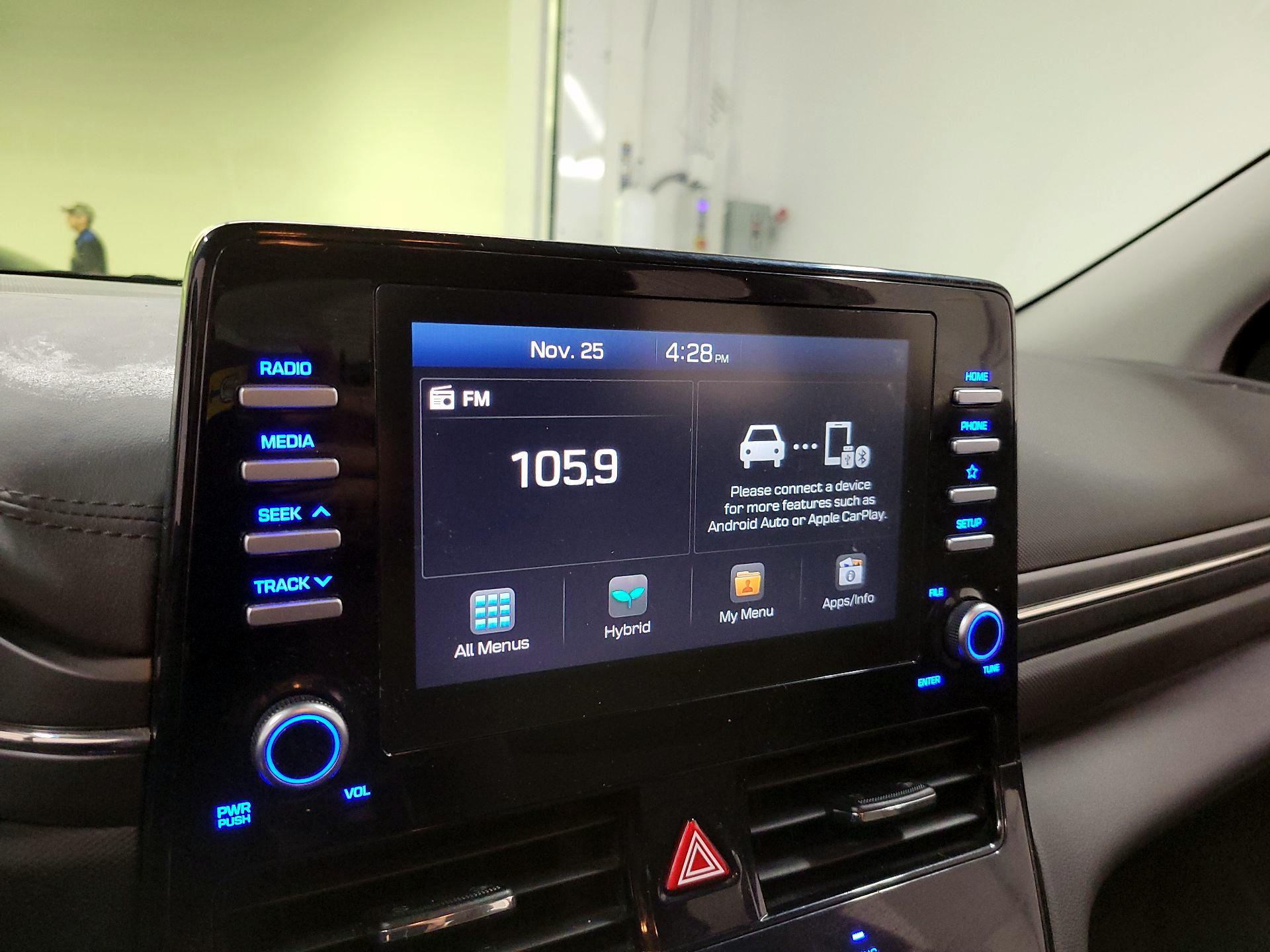 Thumbnail: 2020 Hyundai Ioniq - 15