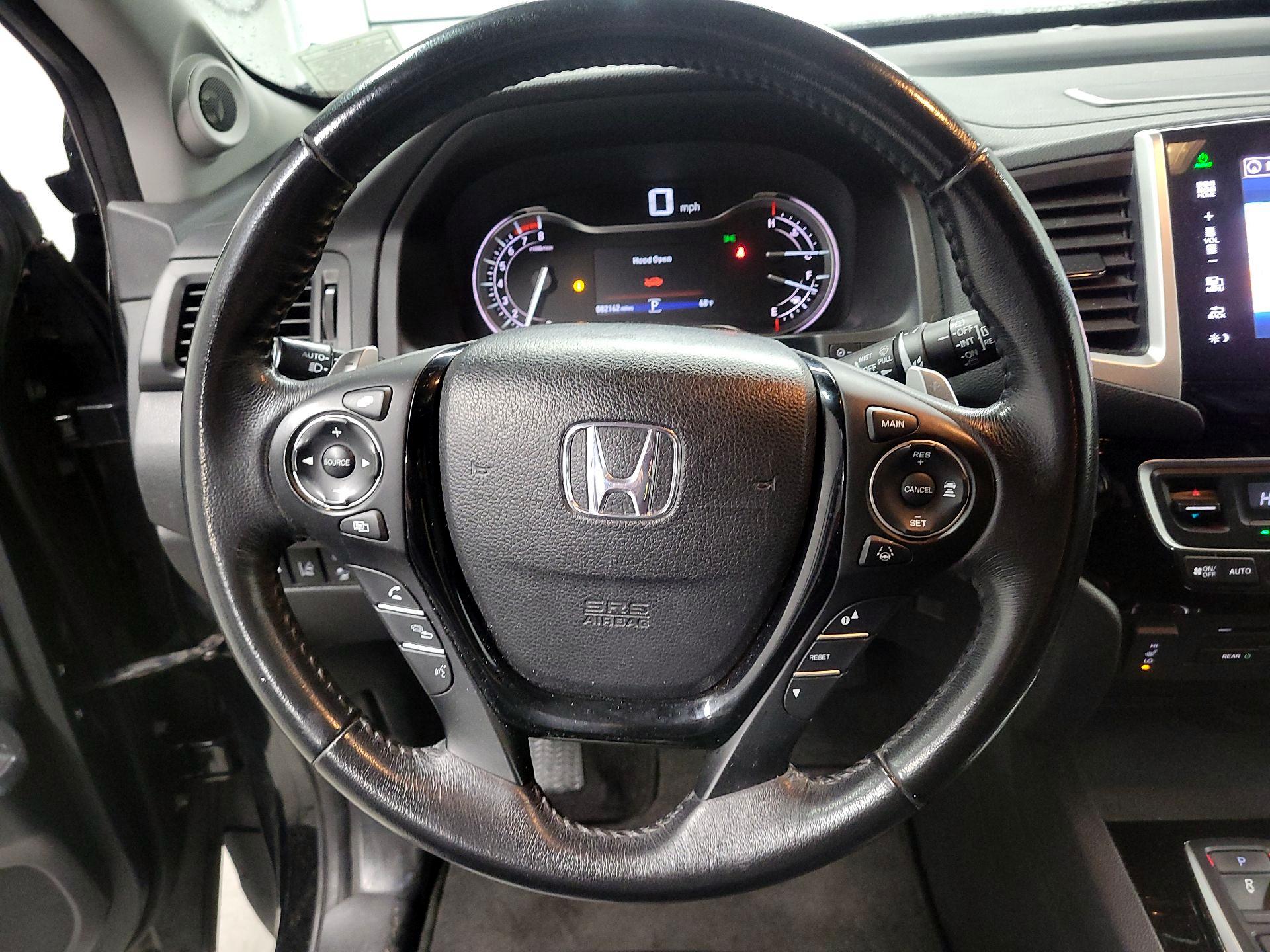 Thumbnail: 2016 Honda Pilot - 10