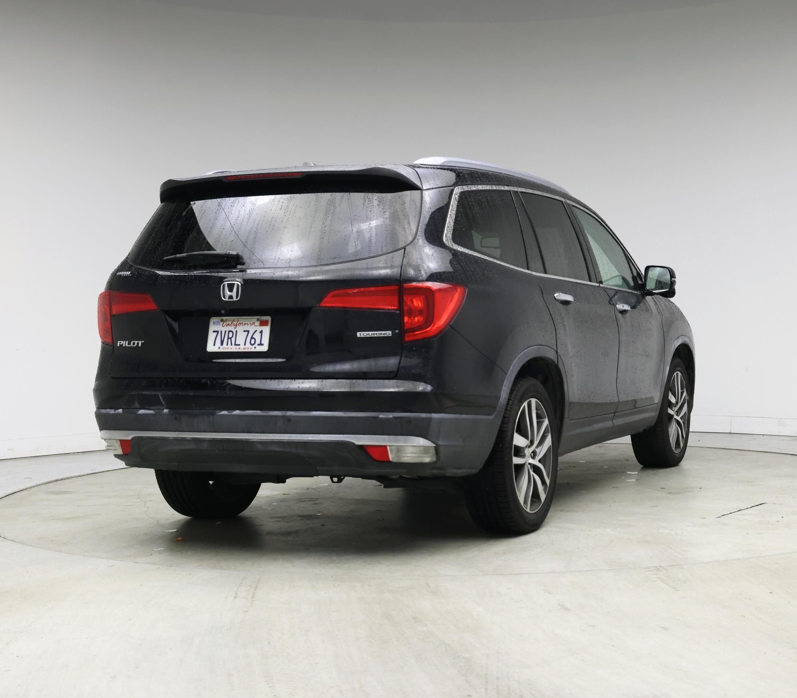 Thumbnail: 2016 Honda Pilot - 8