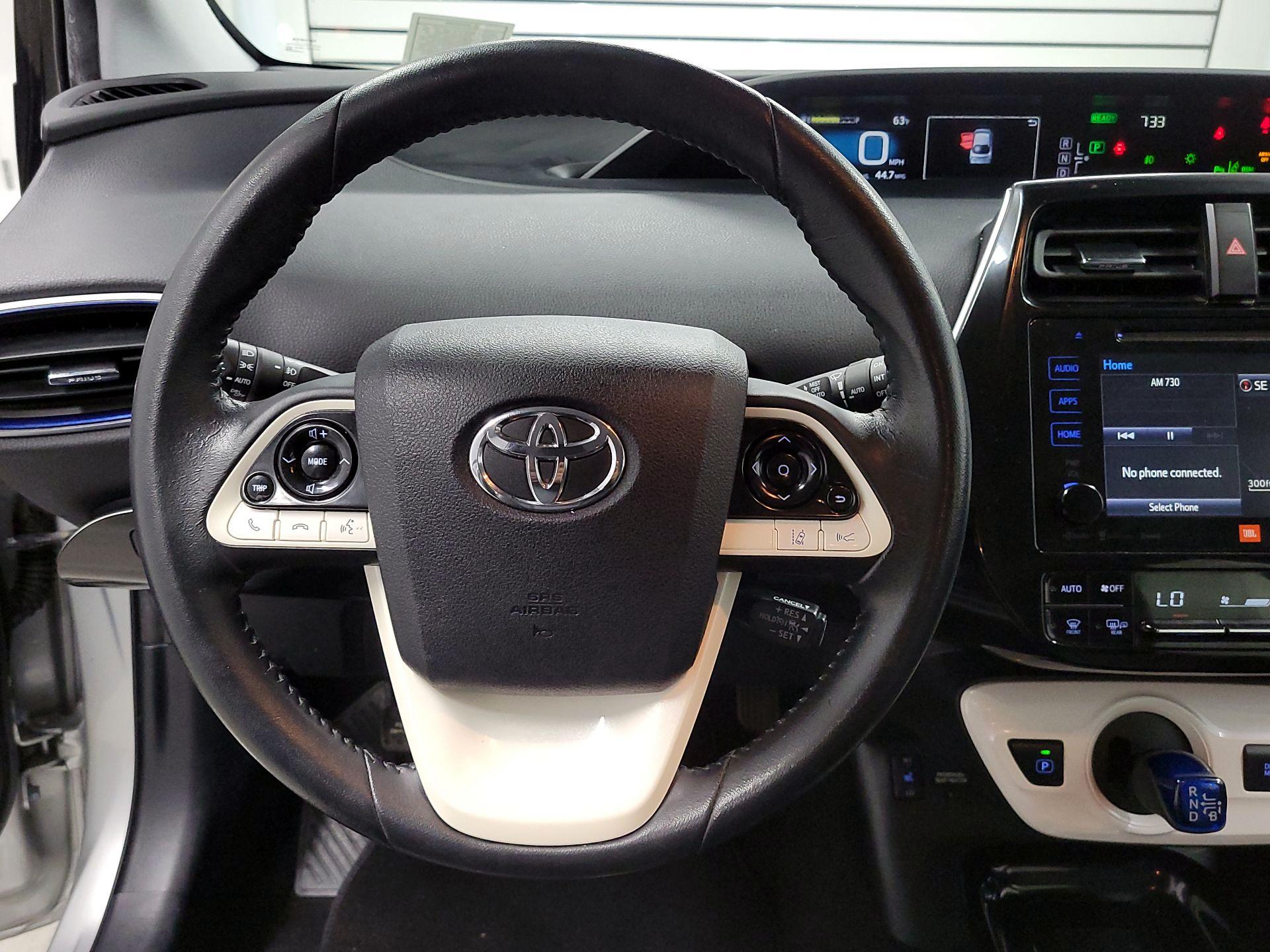 Thumbnail: 2017 Toyota Prius - 10