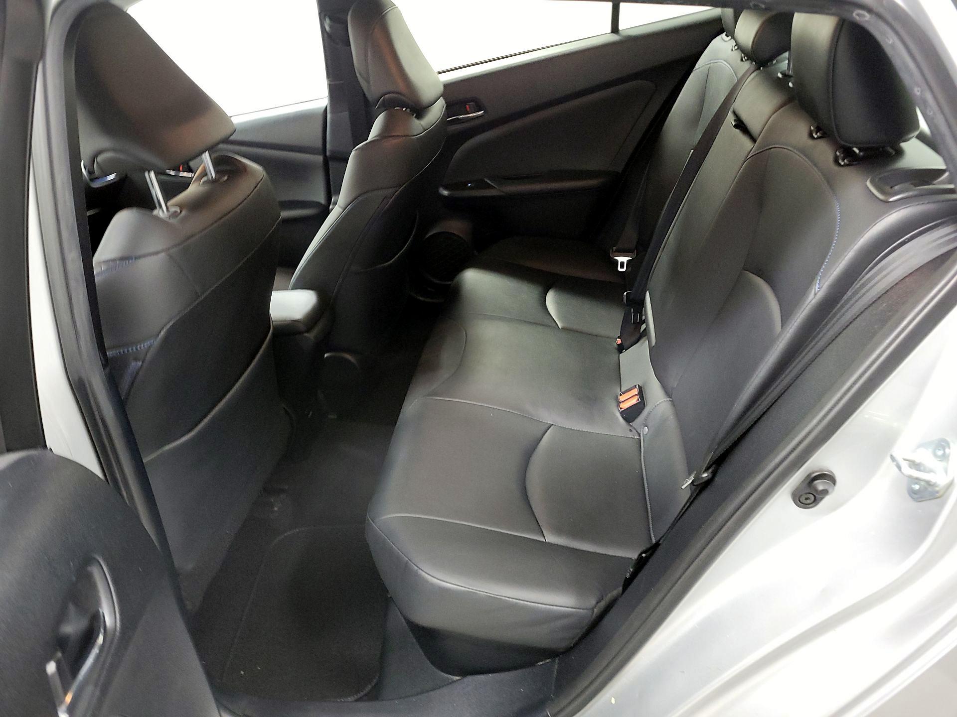 Thumbnail: 2017 Toyota Prius - 17