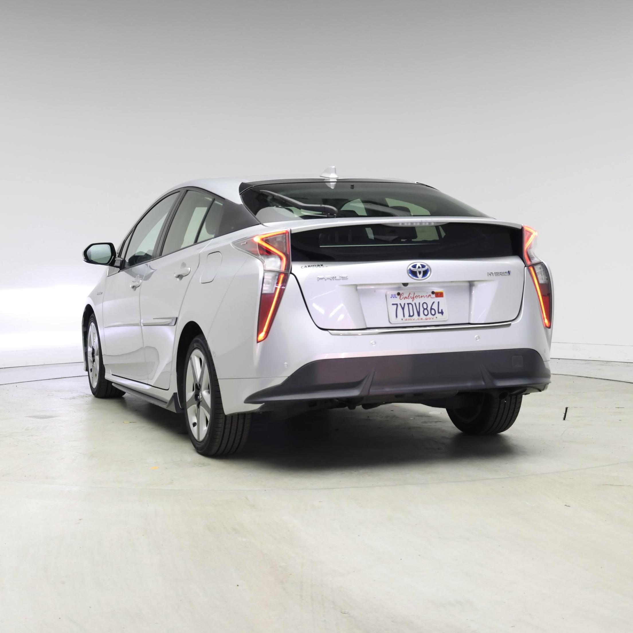 Thumbnail: 2017 Toyota Prius - 2