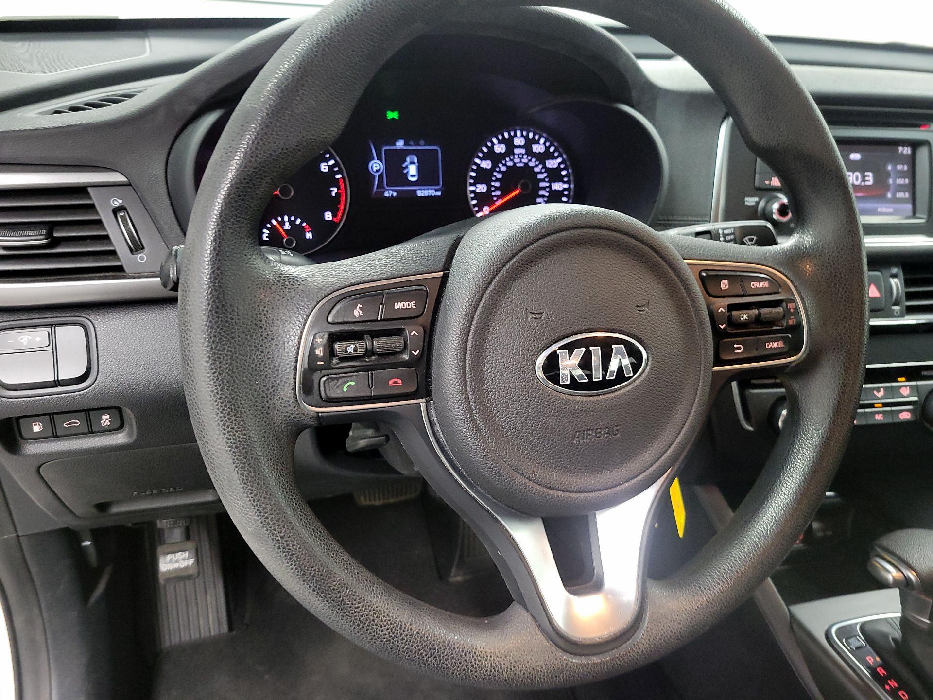 Thumbnail: 2016 Kia Optima - 10