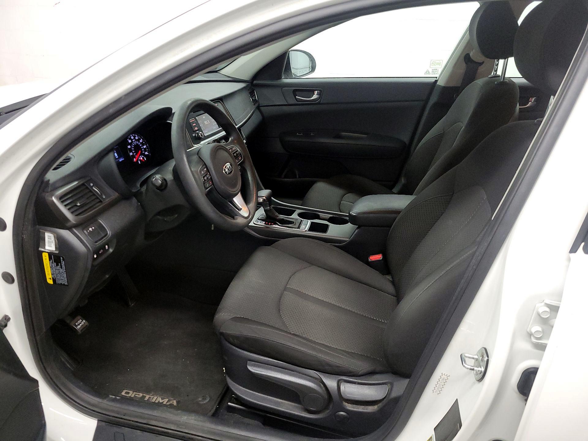 Thumbnail: 2016 Kia Optima - 11