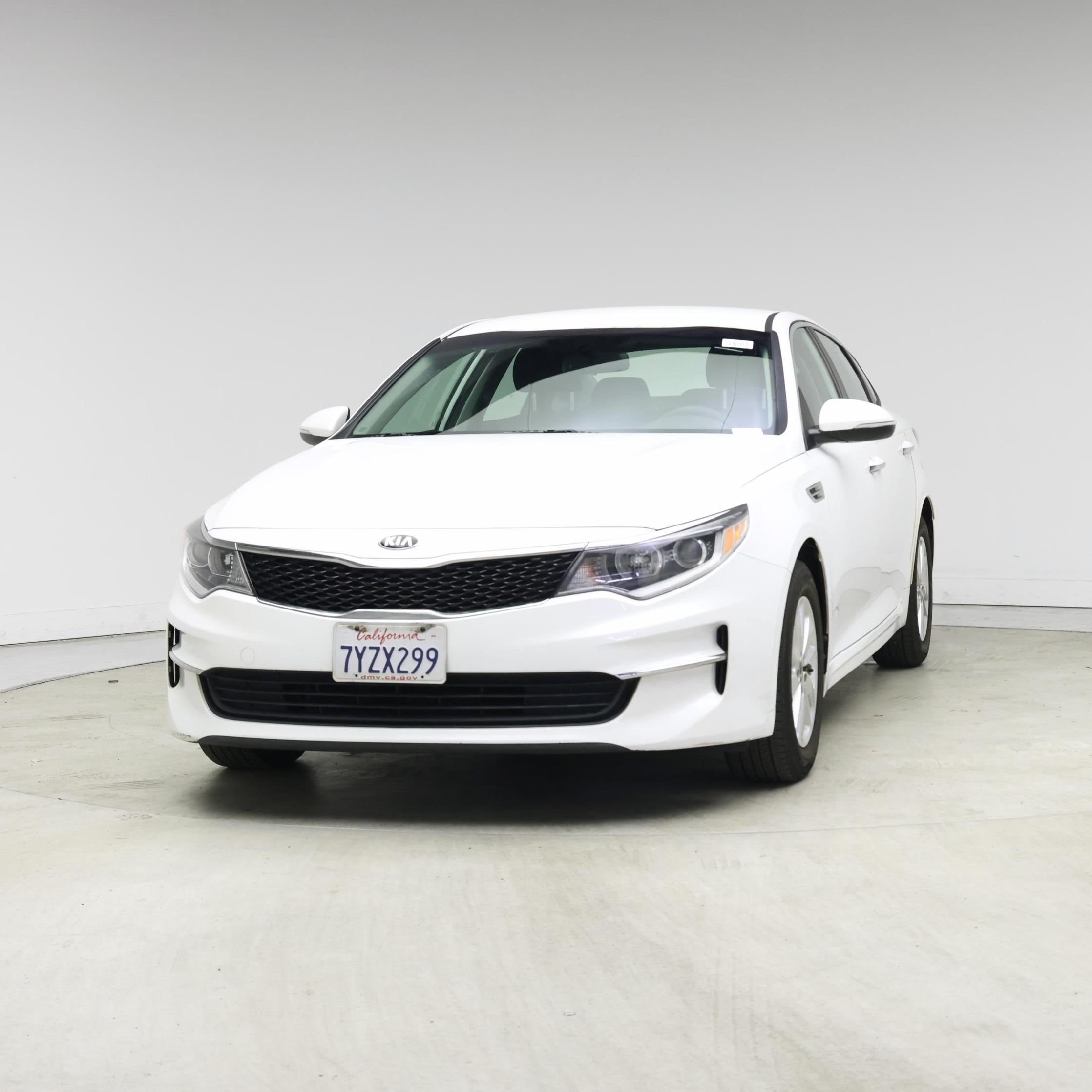 Thumbnail: 2016 Kia Optima - 4