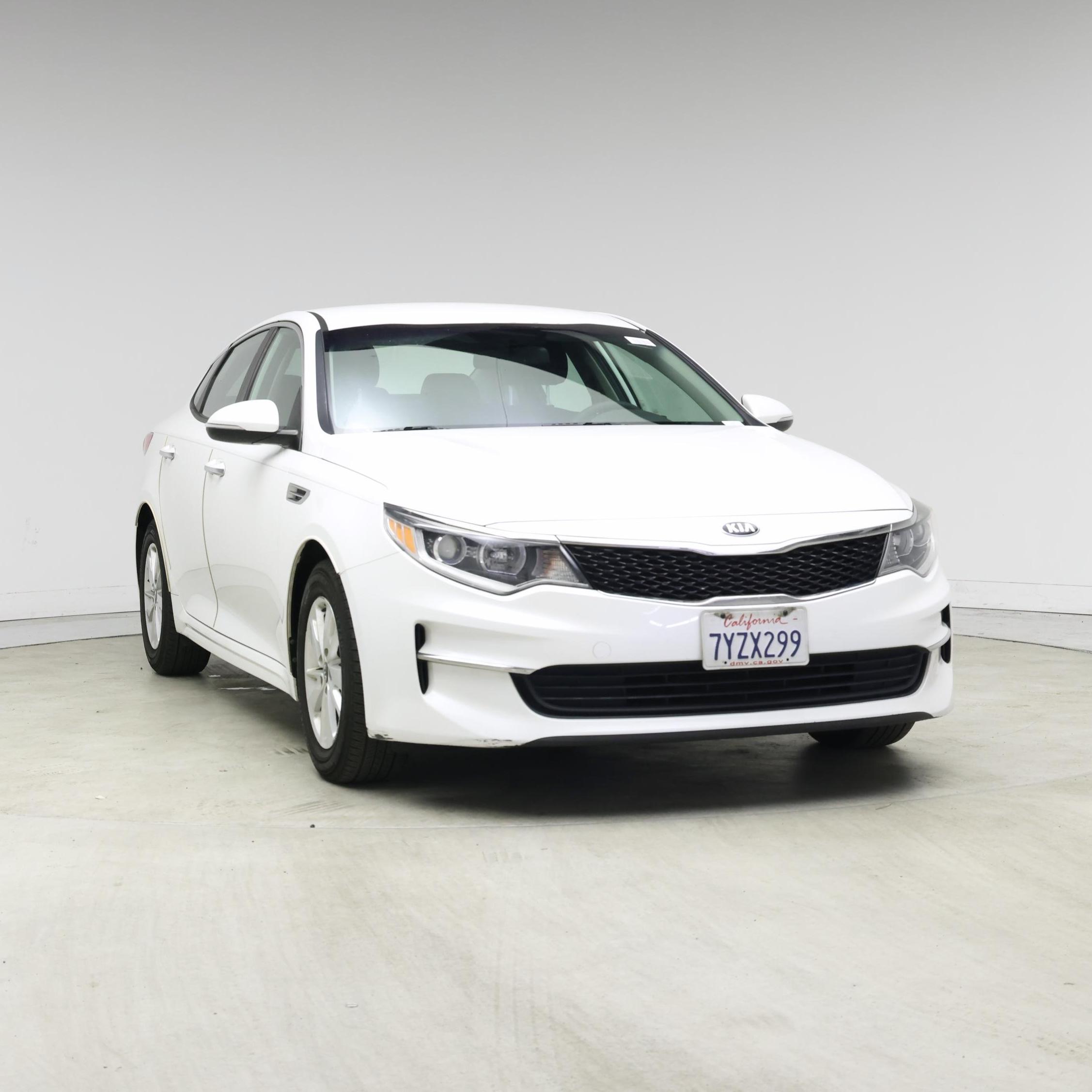Thumbnail: 2016 Kia Optima - 5