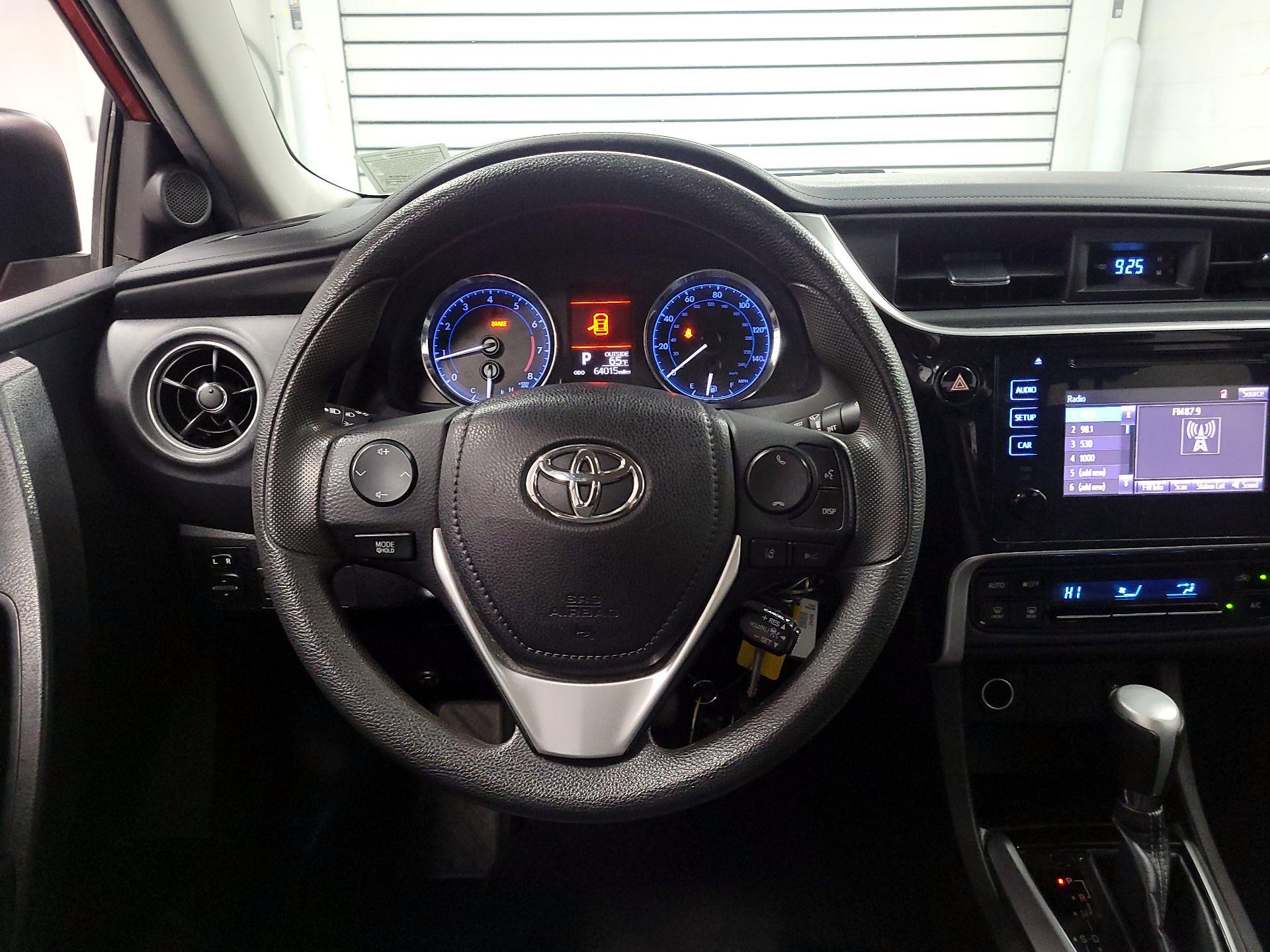 Thumbnail: 2019 Toyota Corolla - 10