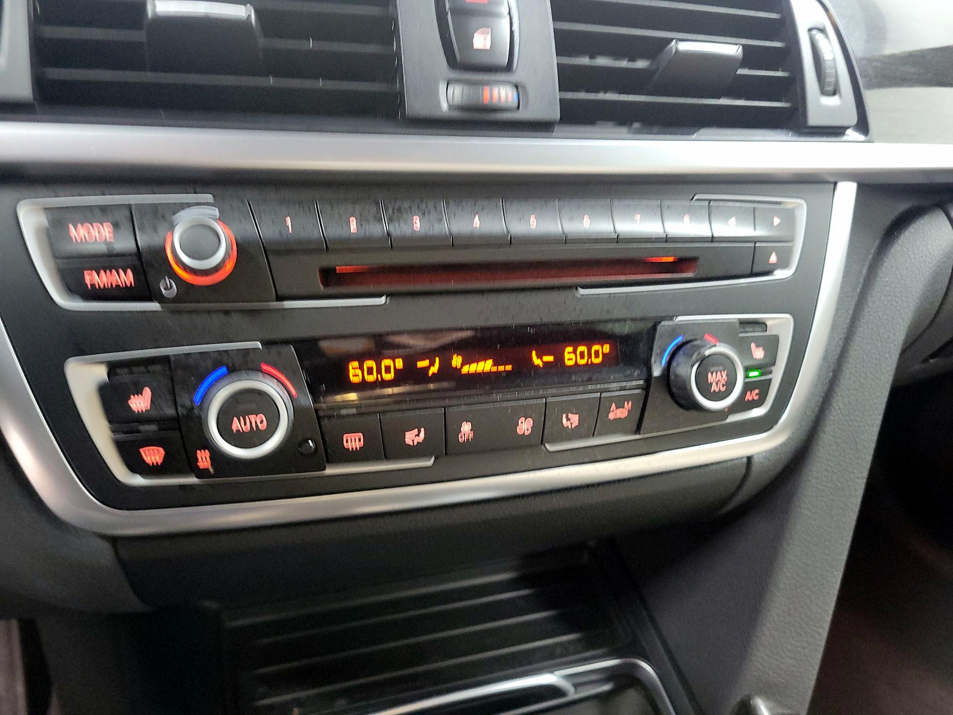 Thumbnail: 2016 BMW 3 Series - 15