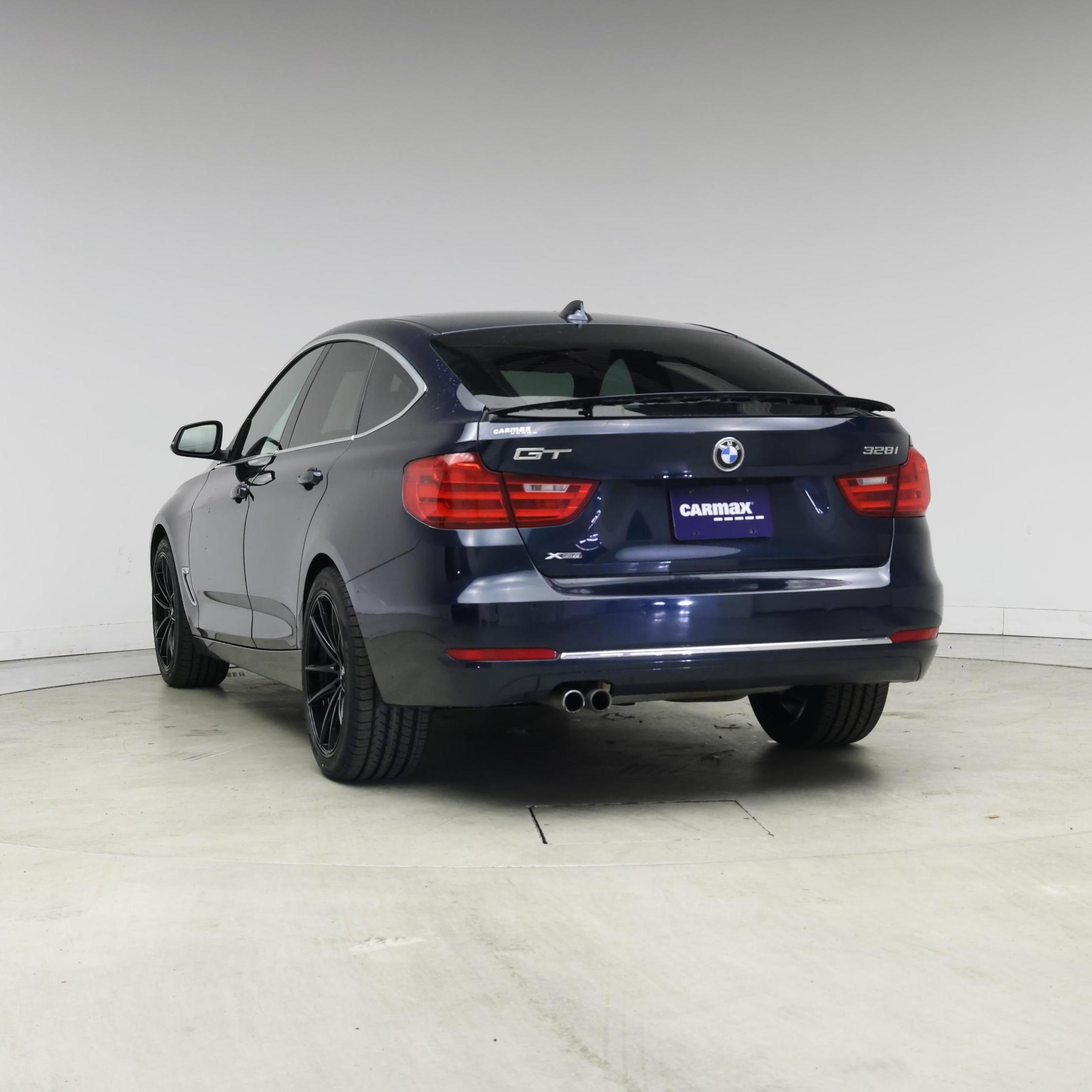 Thumbnail: 2016 BMW 3 Series - 2