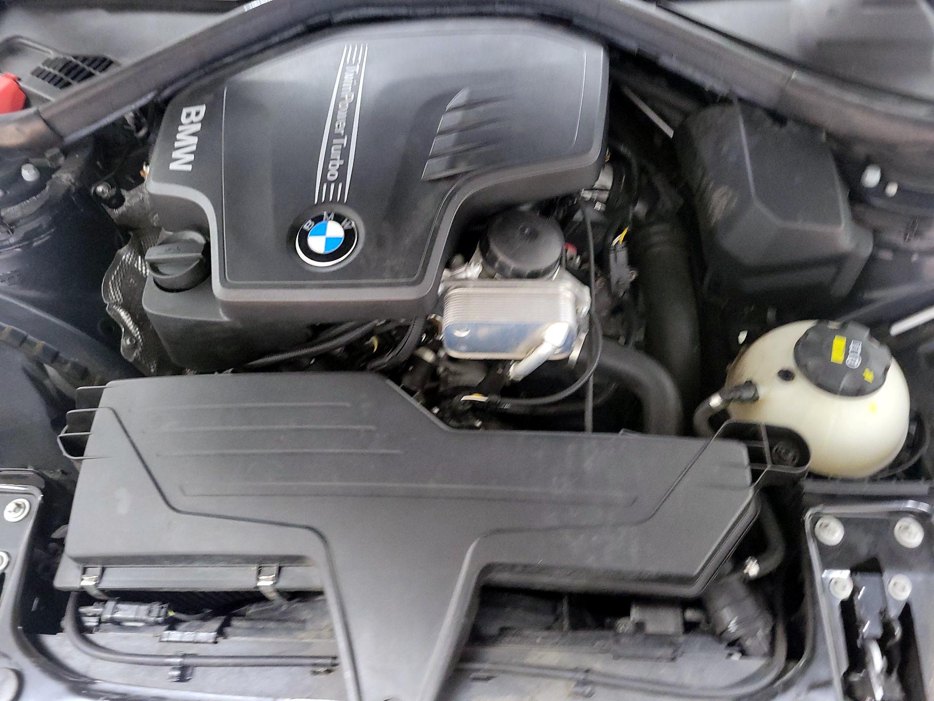 Thumbnail: 2016 BMW 3 Series - 19