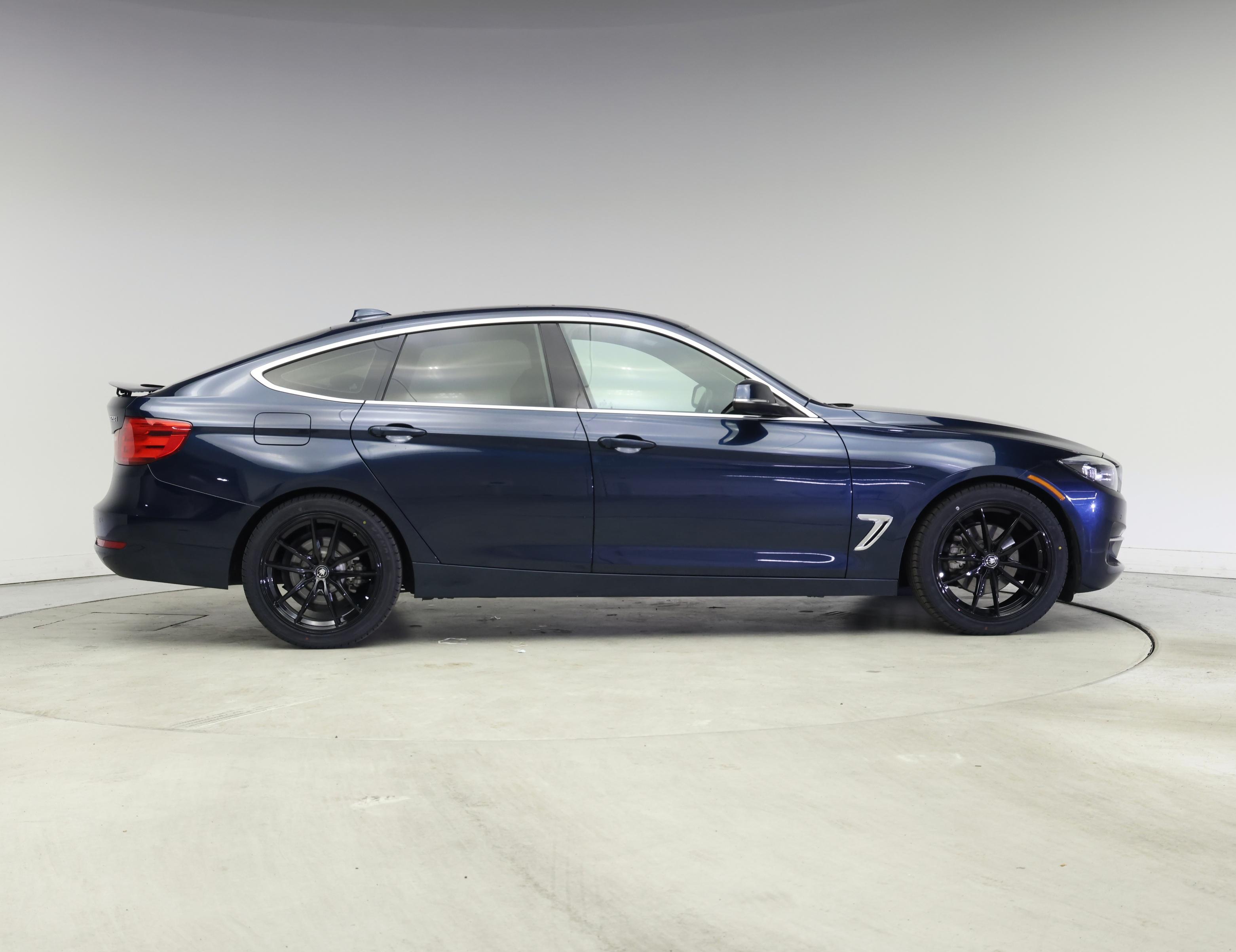 Thumbnail: 2016 BMW 3 Series - 7