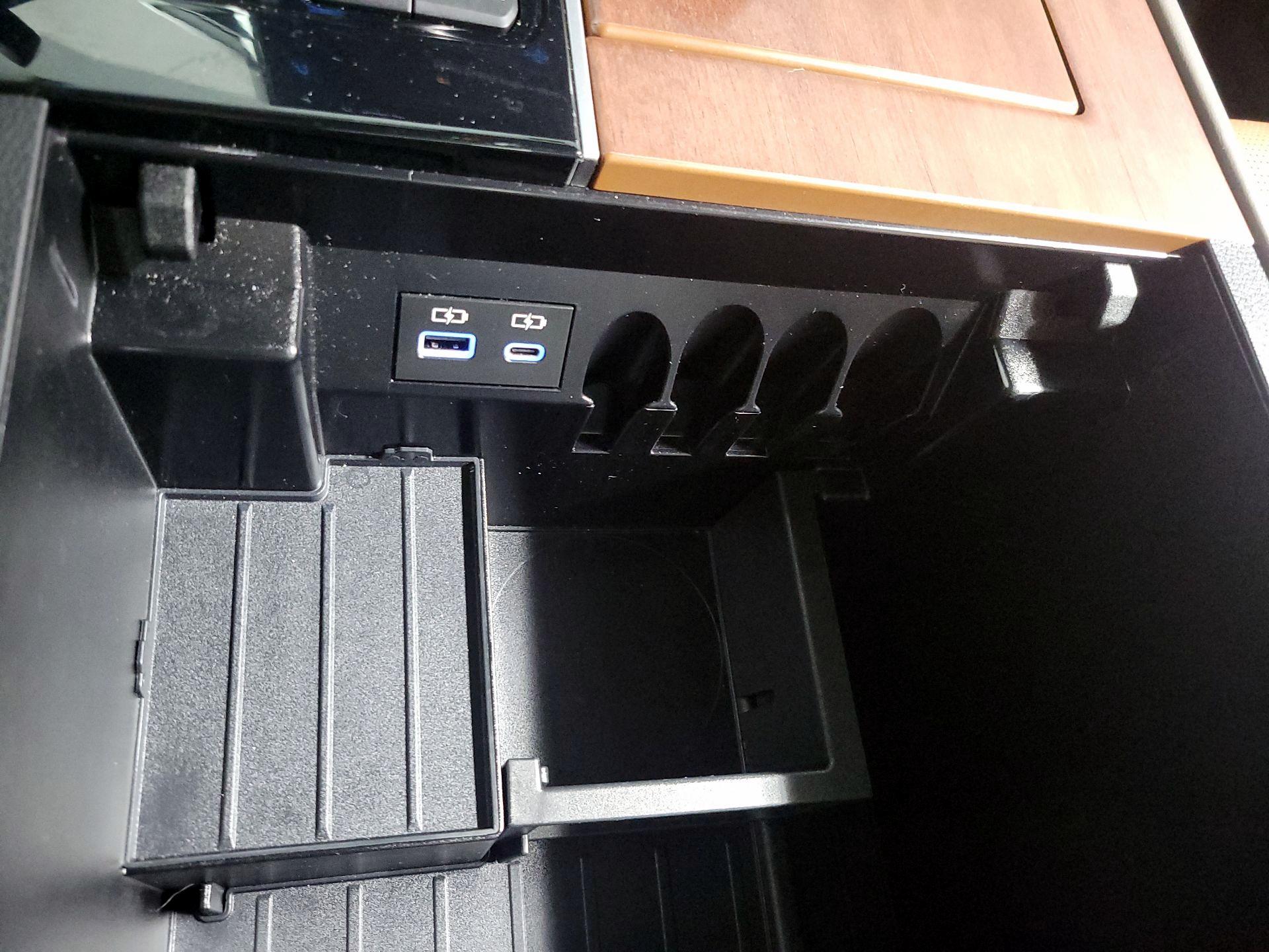 Thumbnail: 2024 Toyota Tundra - 18