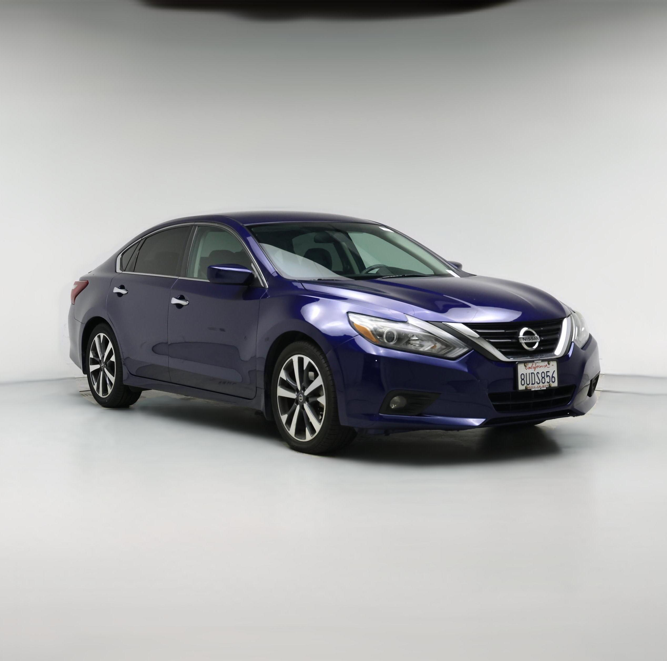 Thumbnail: 2017 Nissan Altima - 1