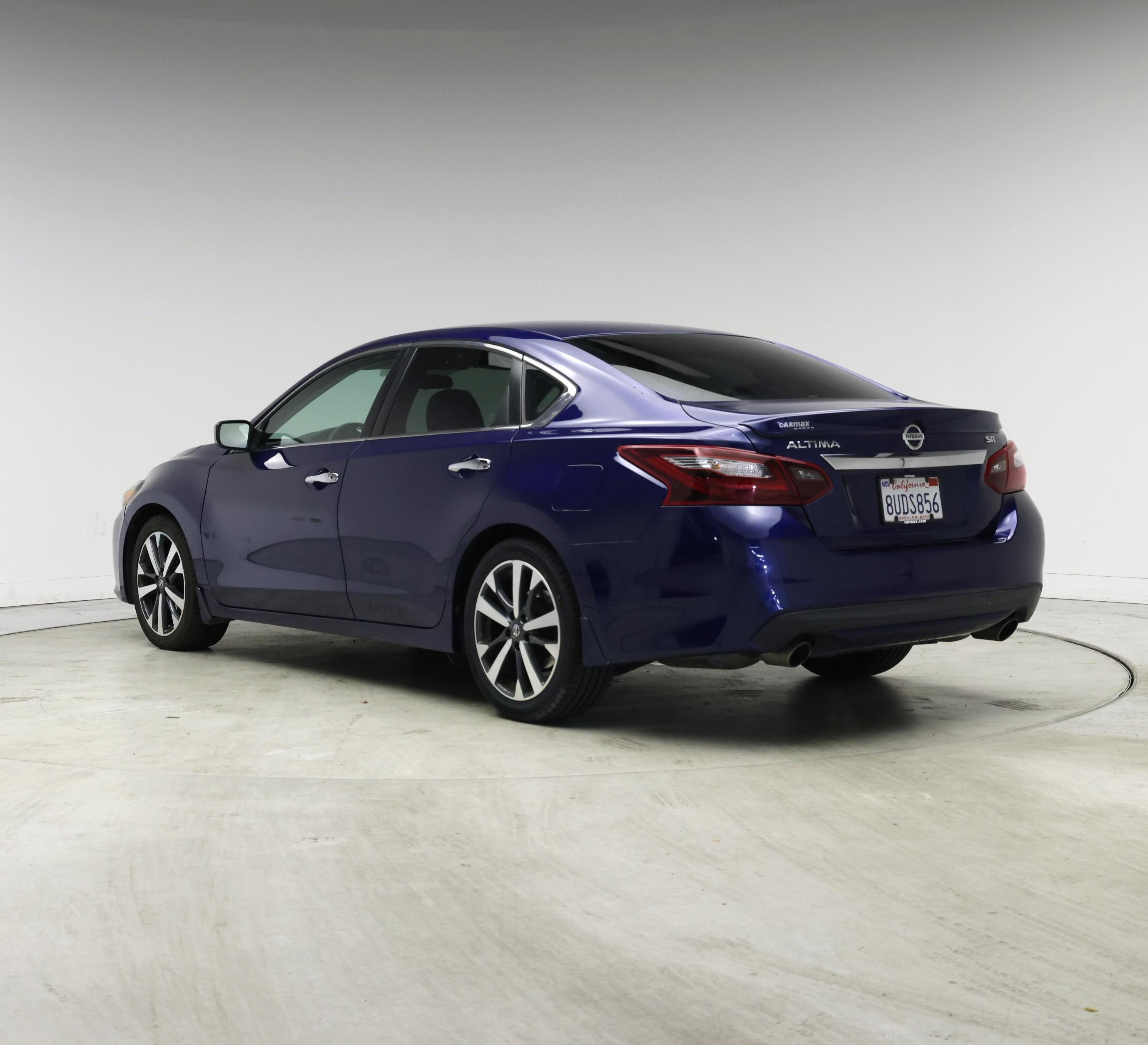 Thumbnail: 2017 Nissan Altima - 2