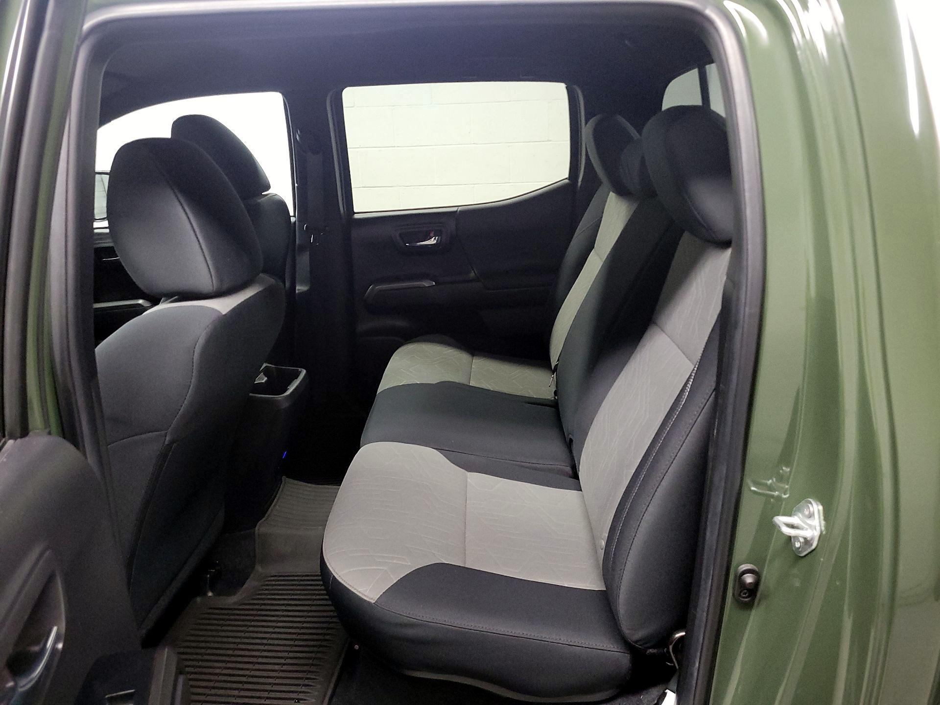 Thumbnail: 2022 Toyota Tacoma - 18