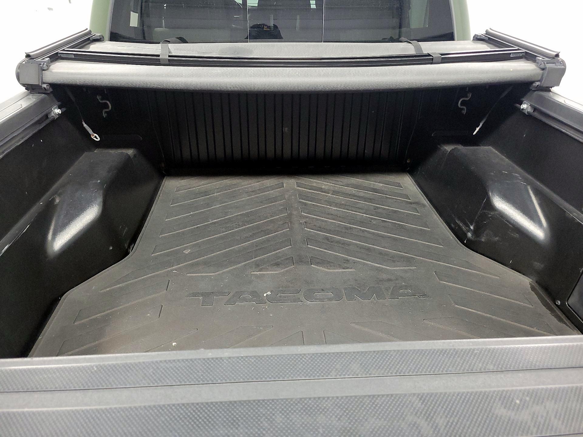 Thumbnail: 2022 Toyota Tacoma - 19