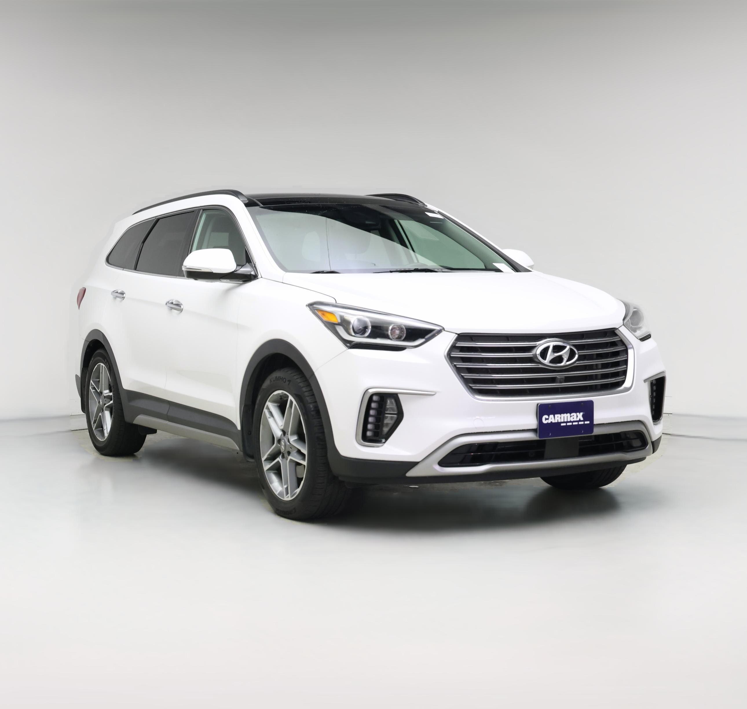 Thumbnail: 2017 Hyundai Santa Fe - 1