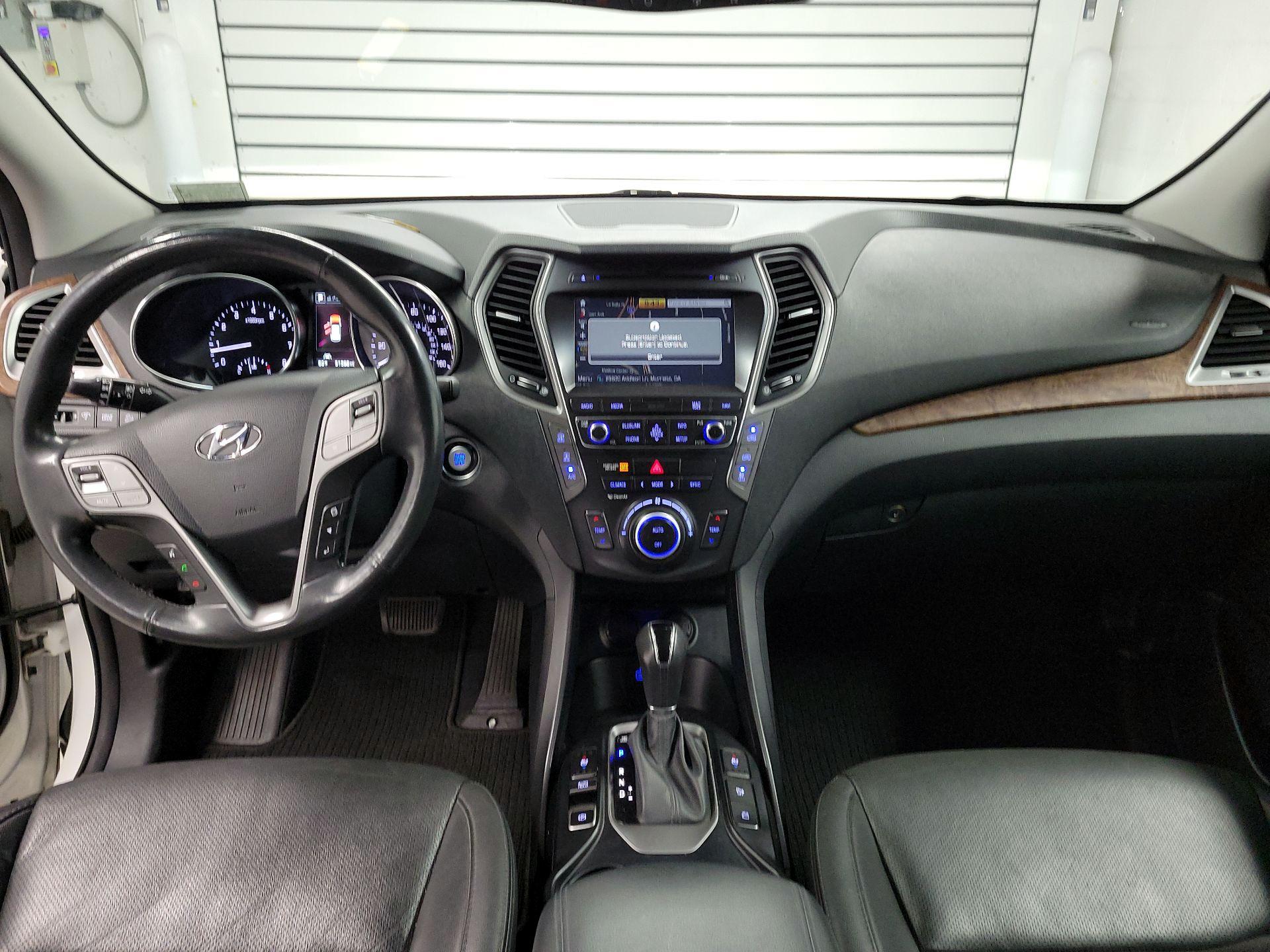 Thumbnail: 2017 Hyundai Santa Fe - 9