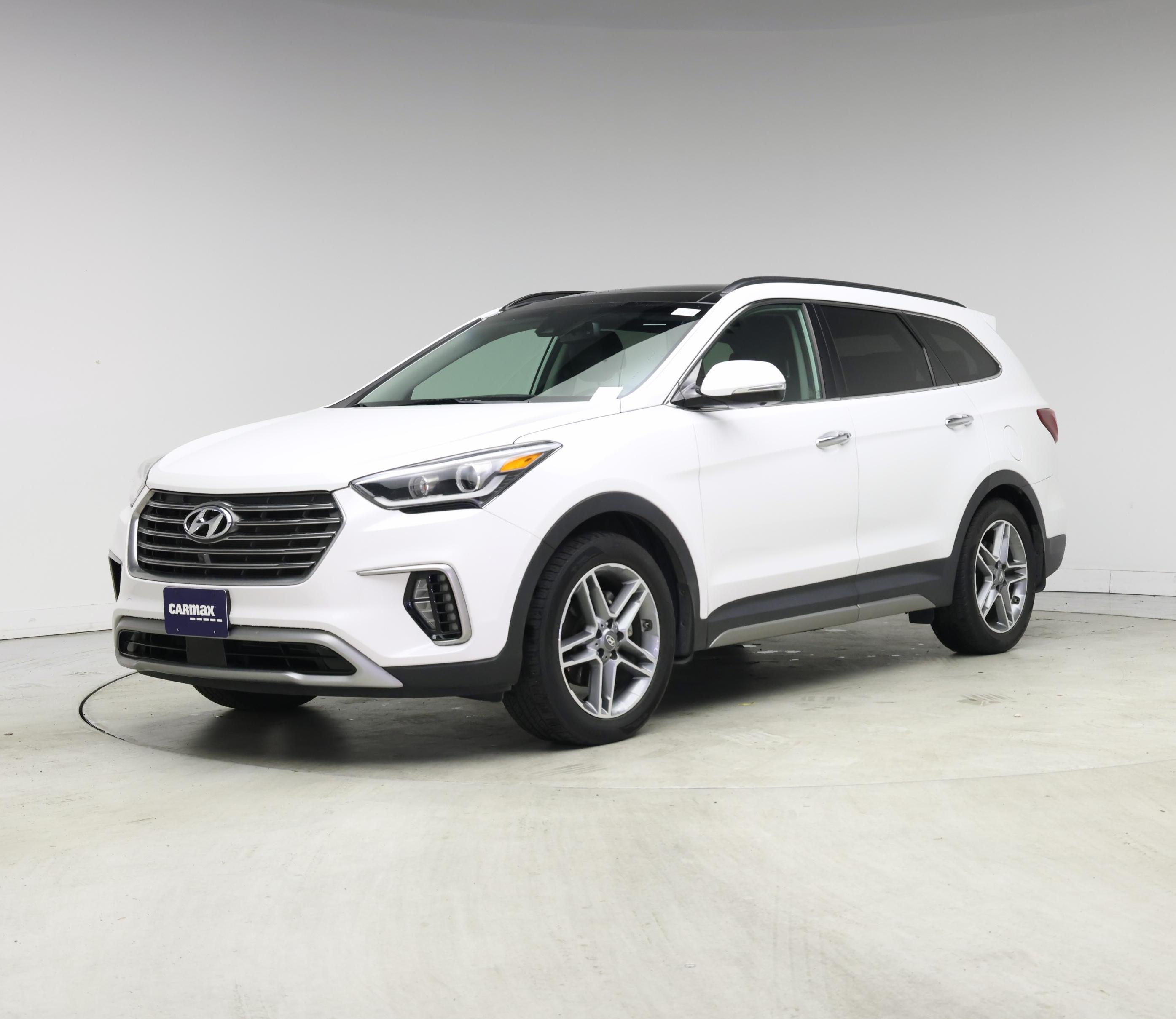 Thumbnail: 2017 Hyundai Santa Fe - 4