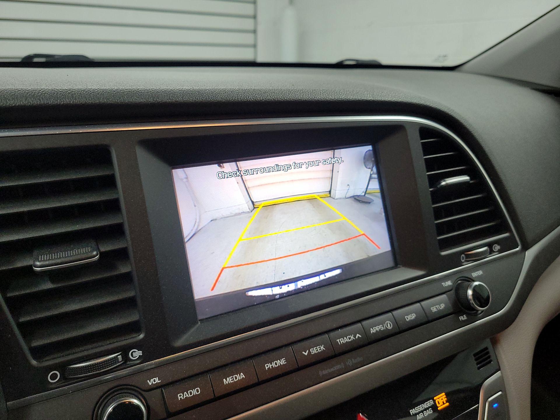 Thumbnail: 2017 Hyundai Elantra - 14