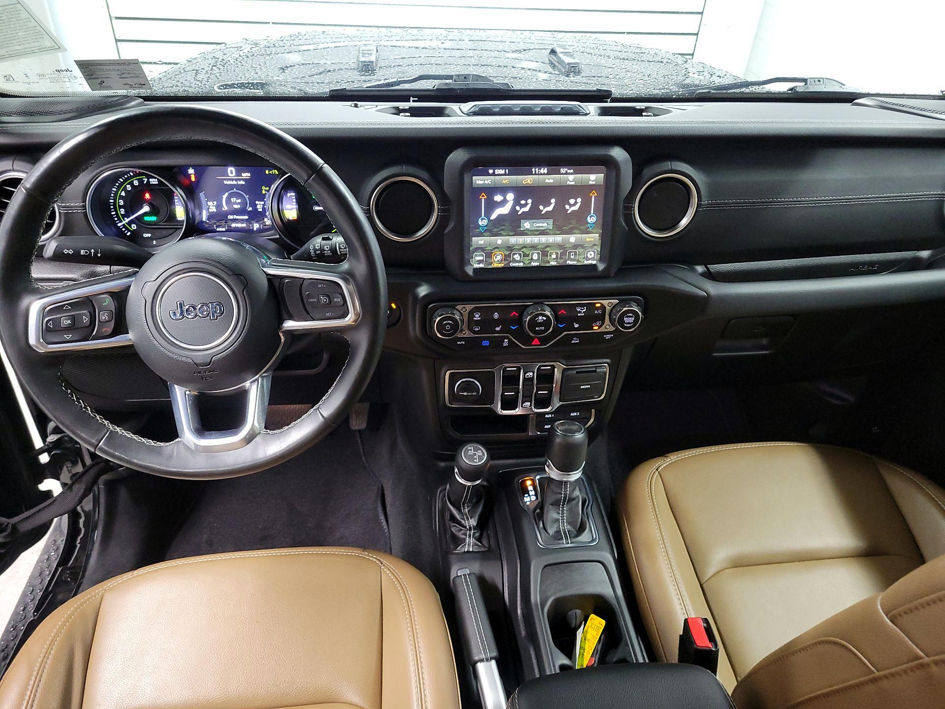 Thumbnail: 2022 Jeep Wrangler - 9