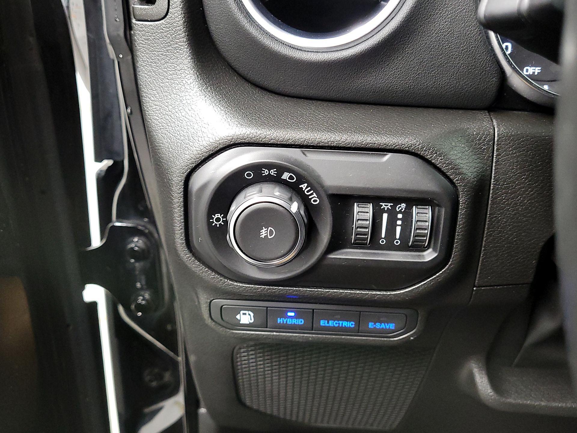 Thumbnail: 2022 Jeep Wrangler - 13