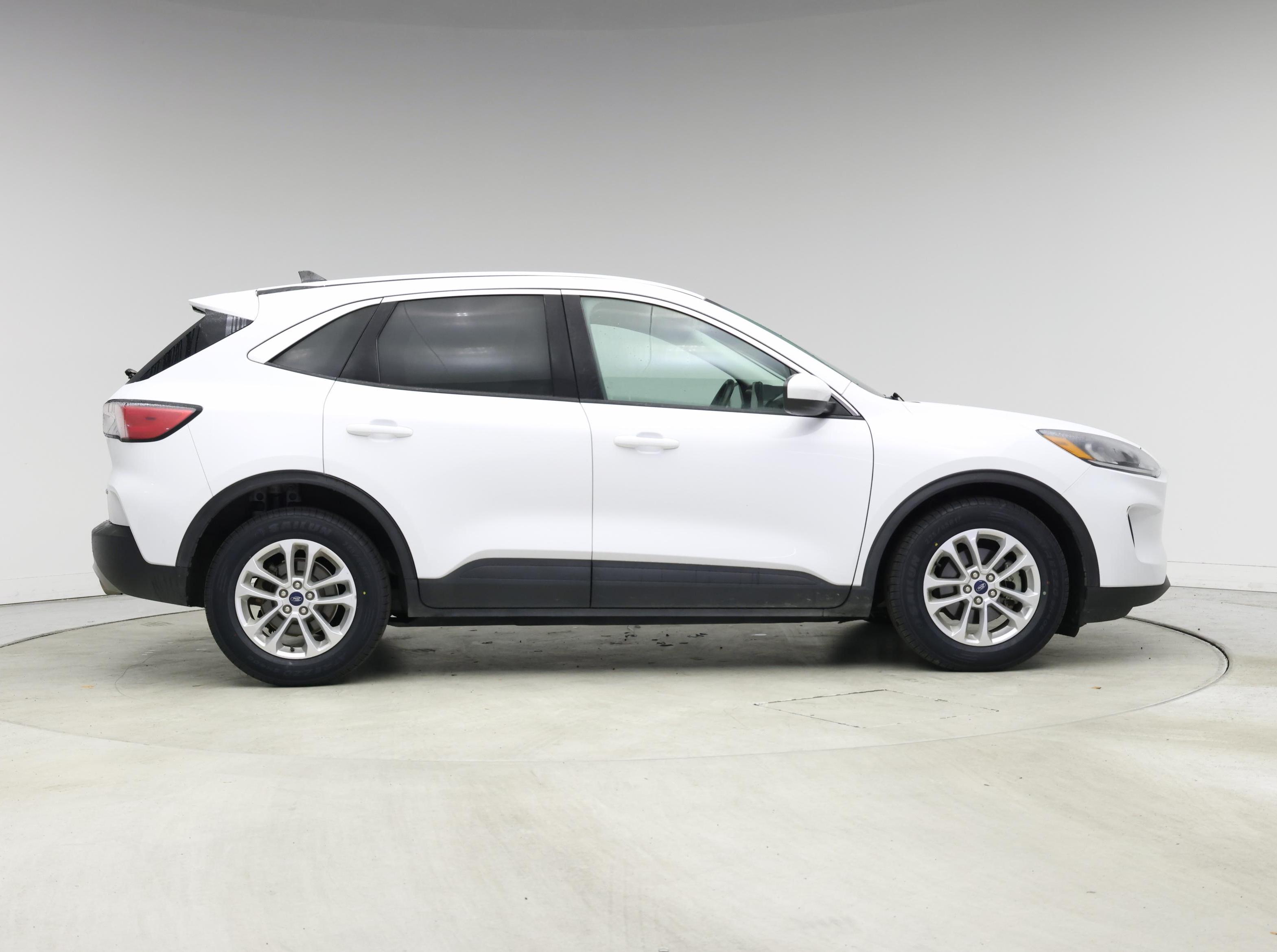 Thumbnail: 2021 Ford Escape - 7