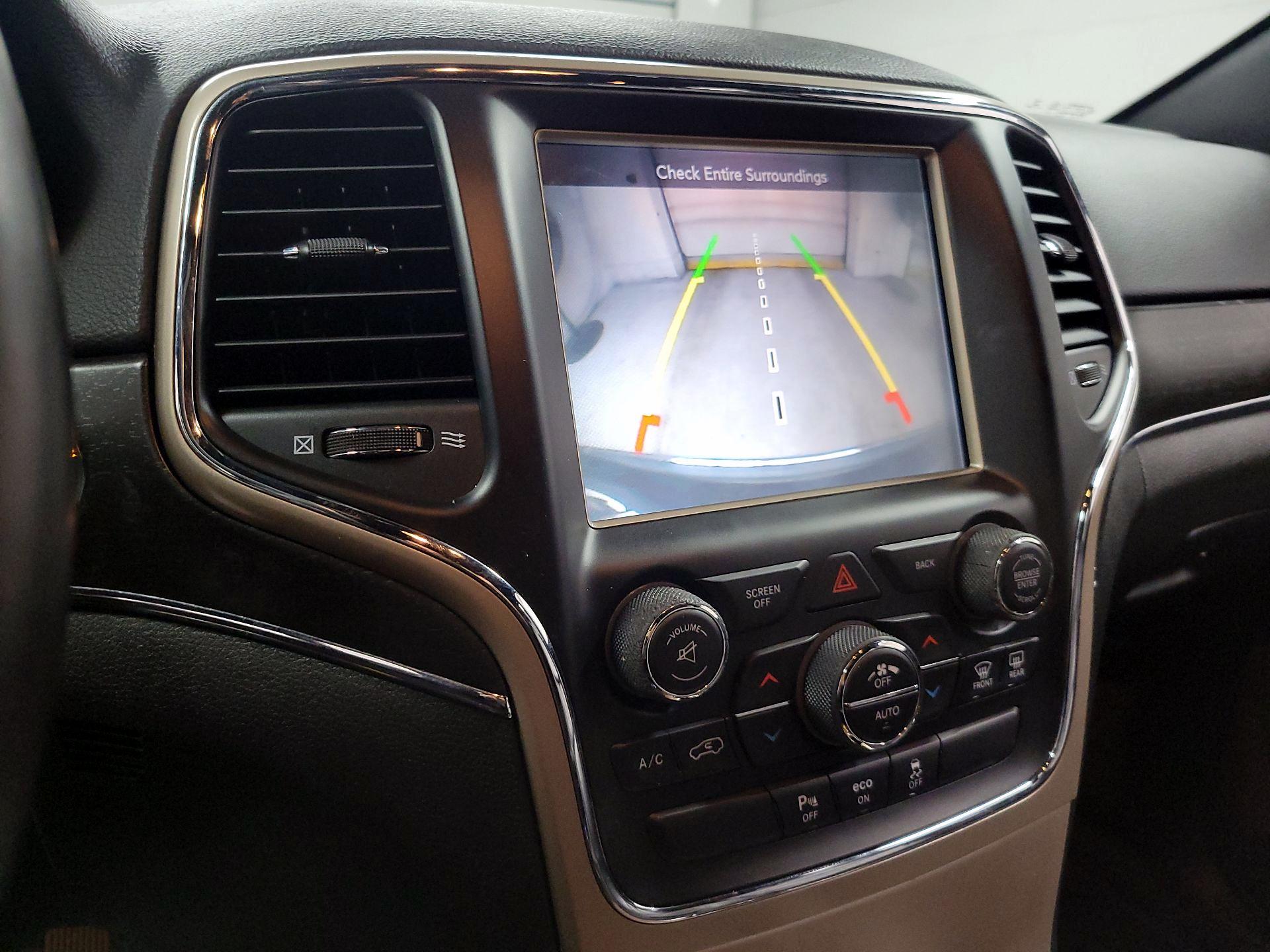 Thumbnail: 2015 Jeep Grand Cherokee - 14