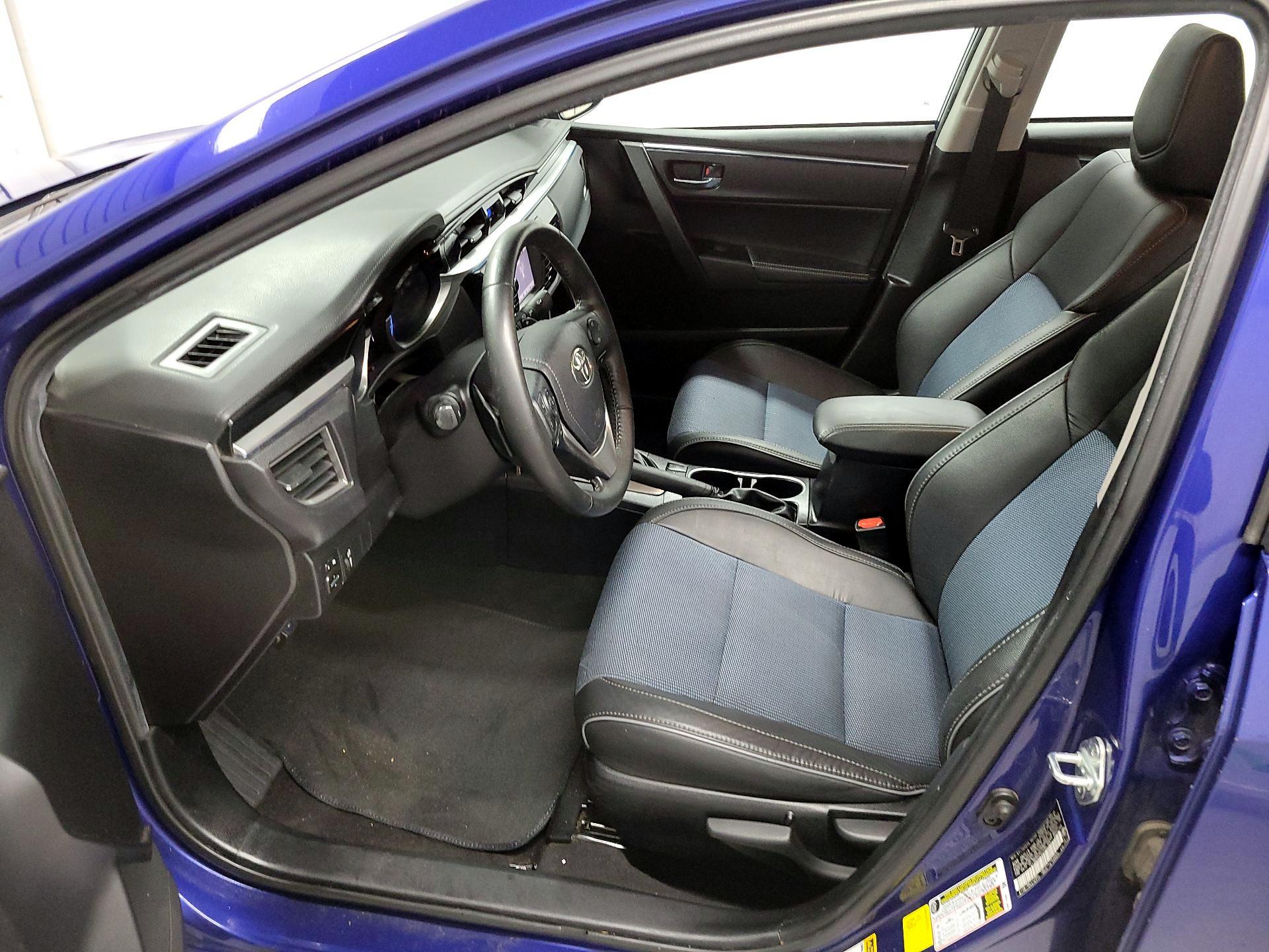 Thumbnail: 2015 Toyota Corolla - 11