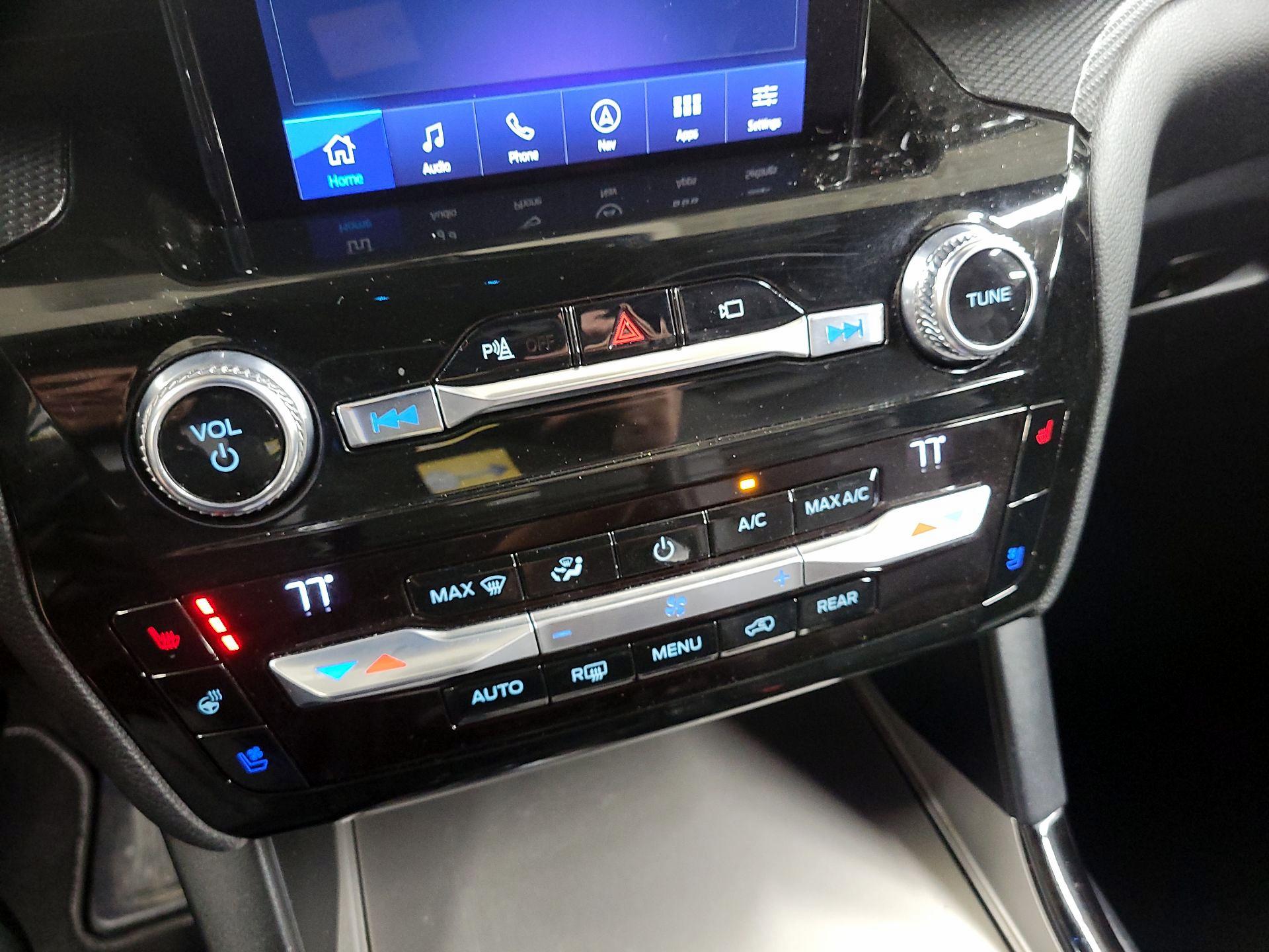 Thumbnail: 2021 Ford Explorer - 15