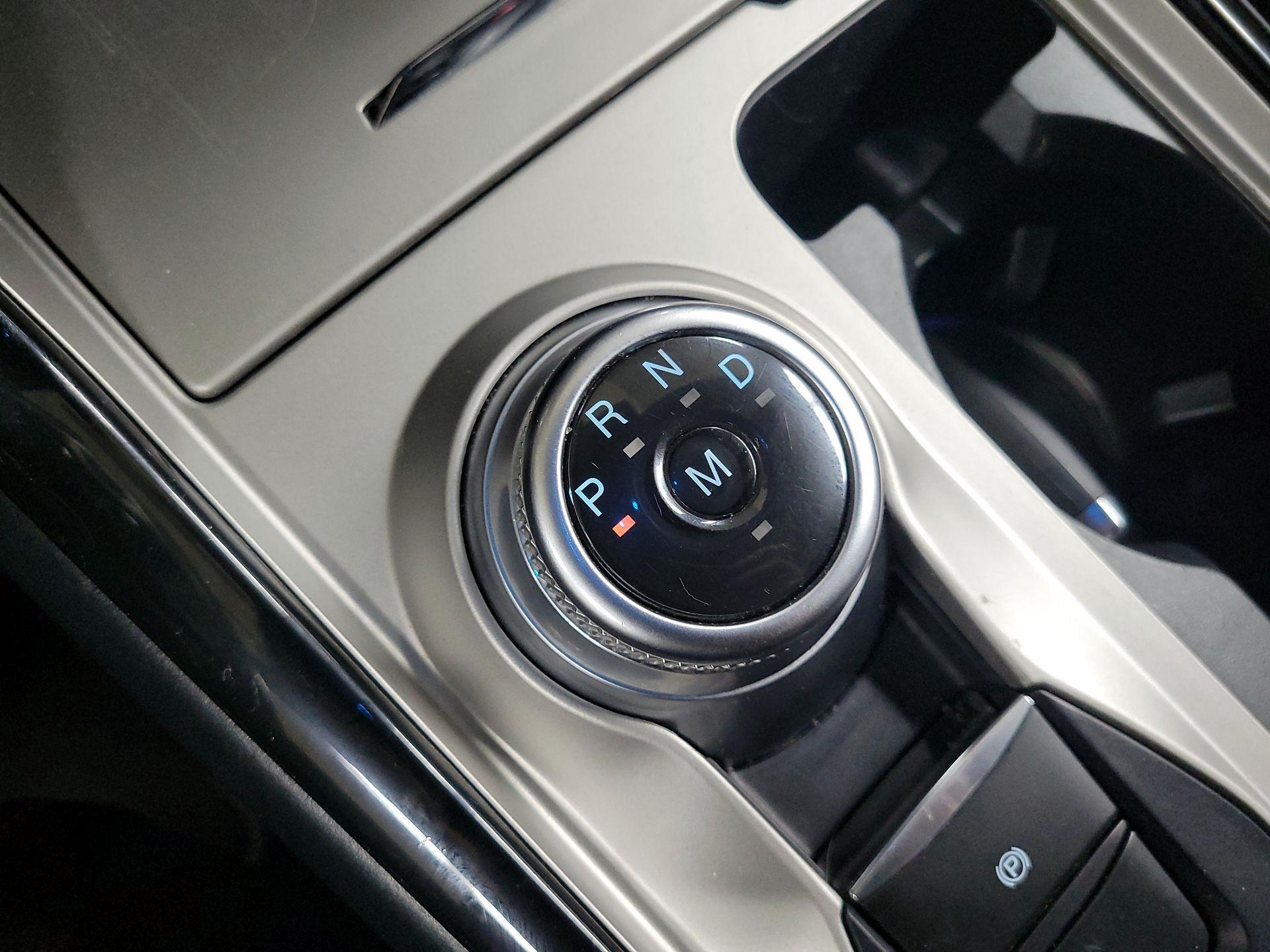 Thumbnail: 2021 Ford Explorer - 16