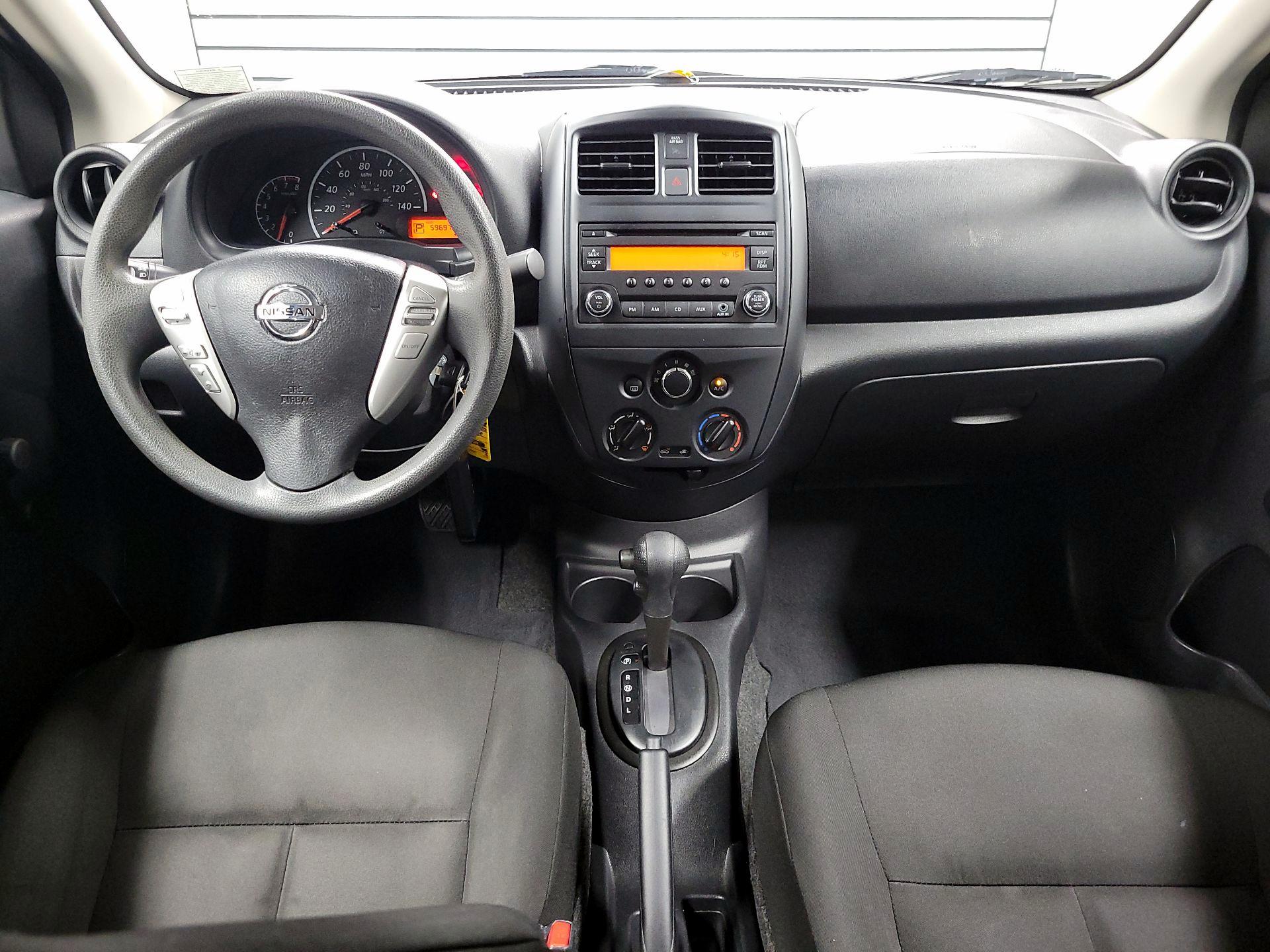 Thumbnail: 2016 Nissan Versa - 9