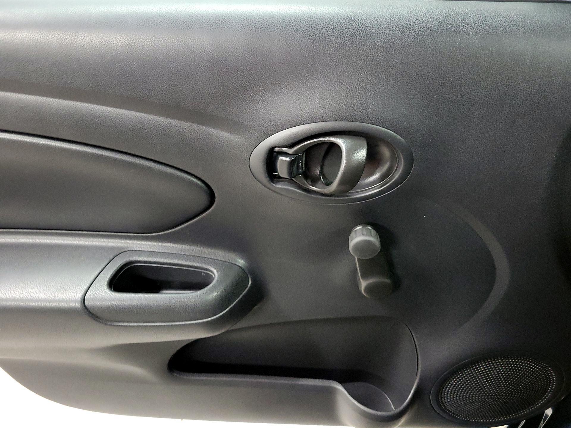 Thumbnail: 2016 Nissan Versa - 12