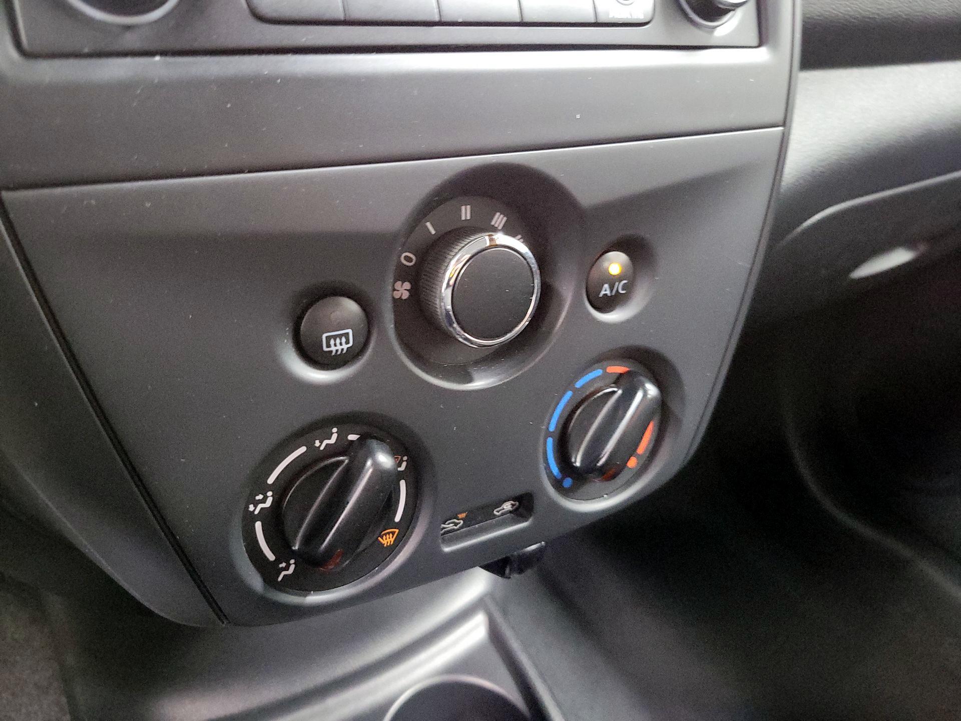 Thumbnail: 2016 Nissan Versa - 15