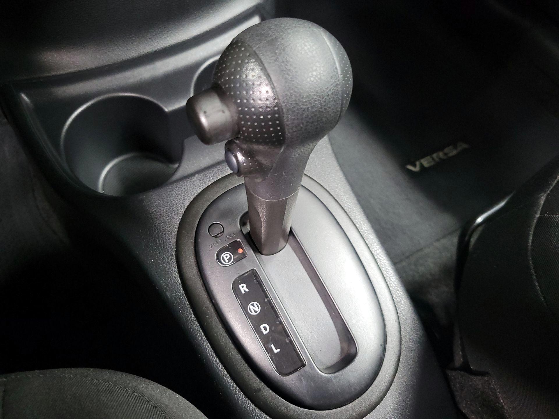 Thumbnail: 2016 Nissan Versa - 16