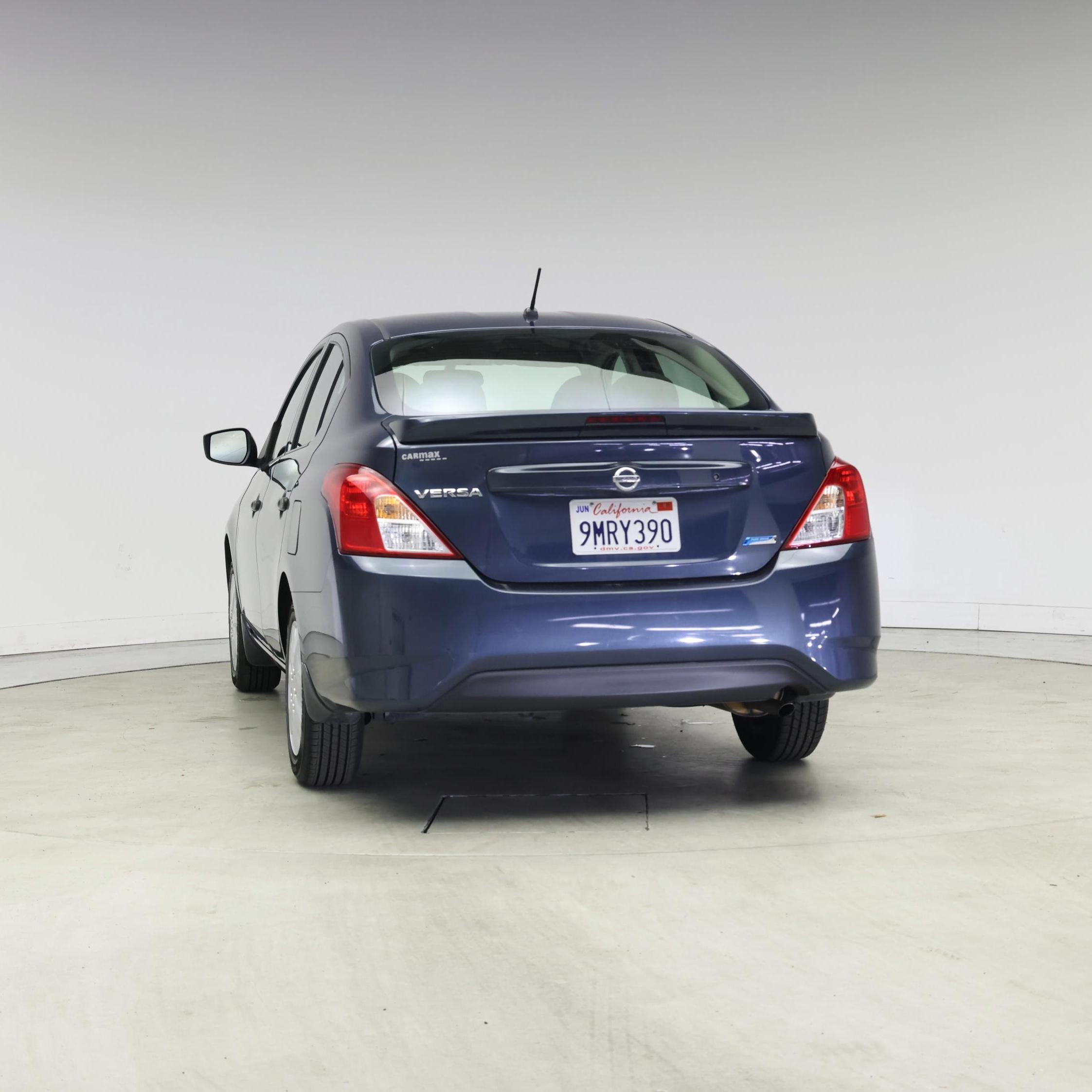 Thumbnail: 2016 Nissan Versa - 6