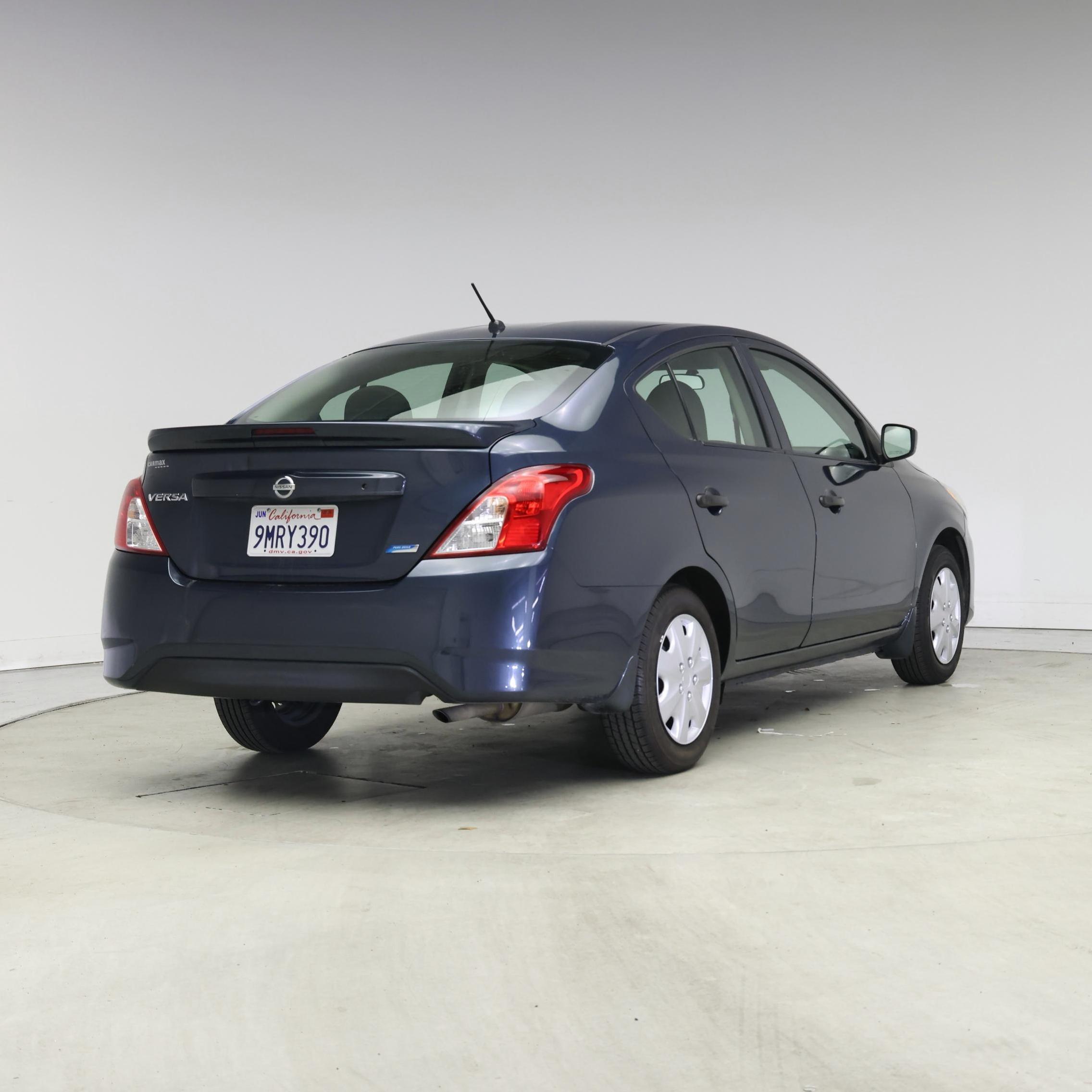 Thumbnail: 2016 Nissan Versa - 8