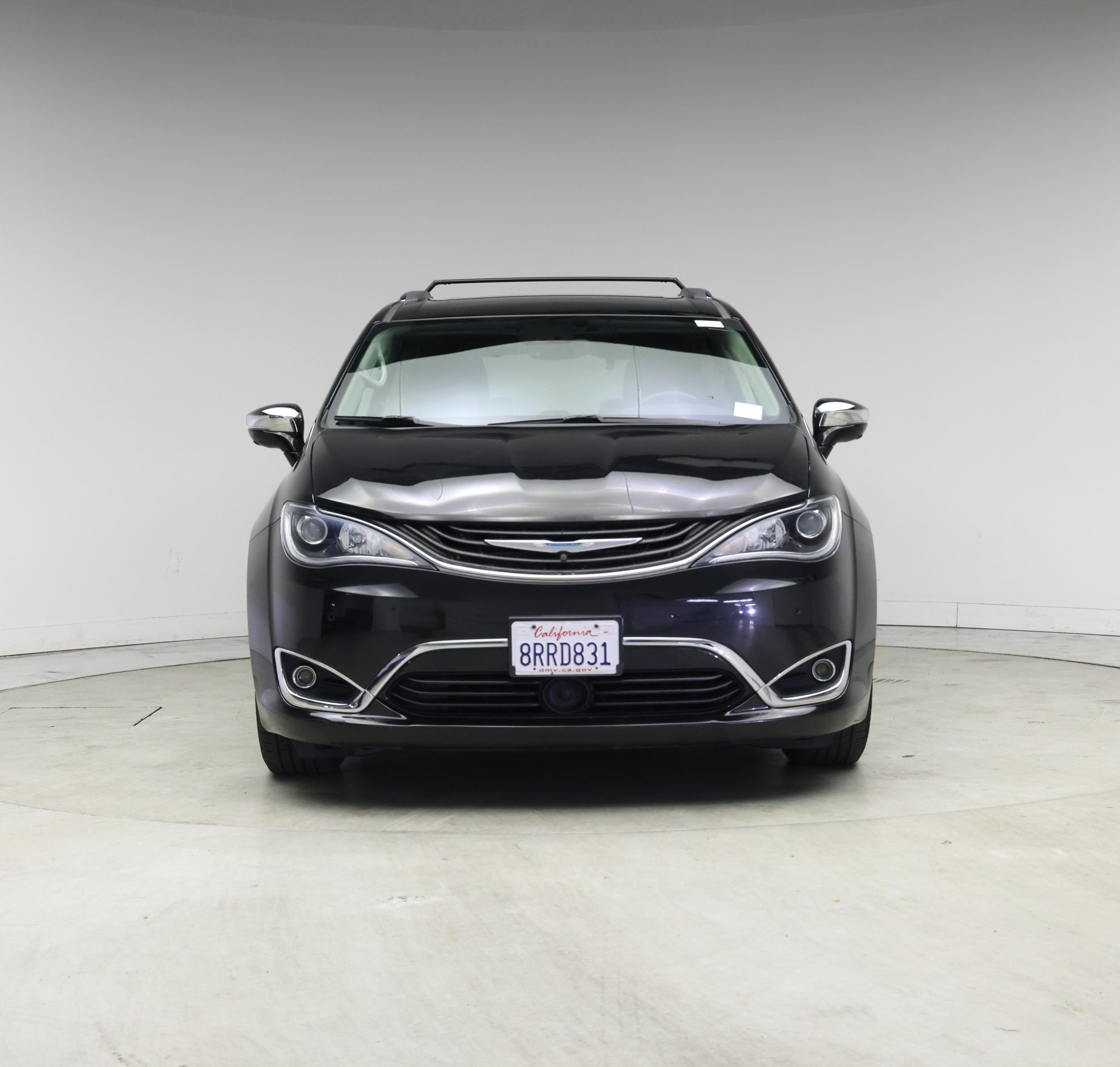 Thumbnail: 2019 Chrysler Pacifica - 5