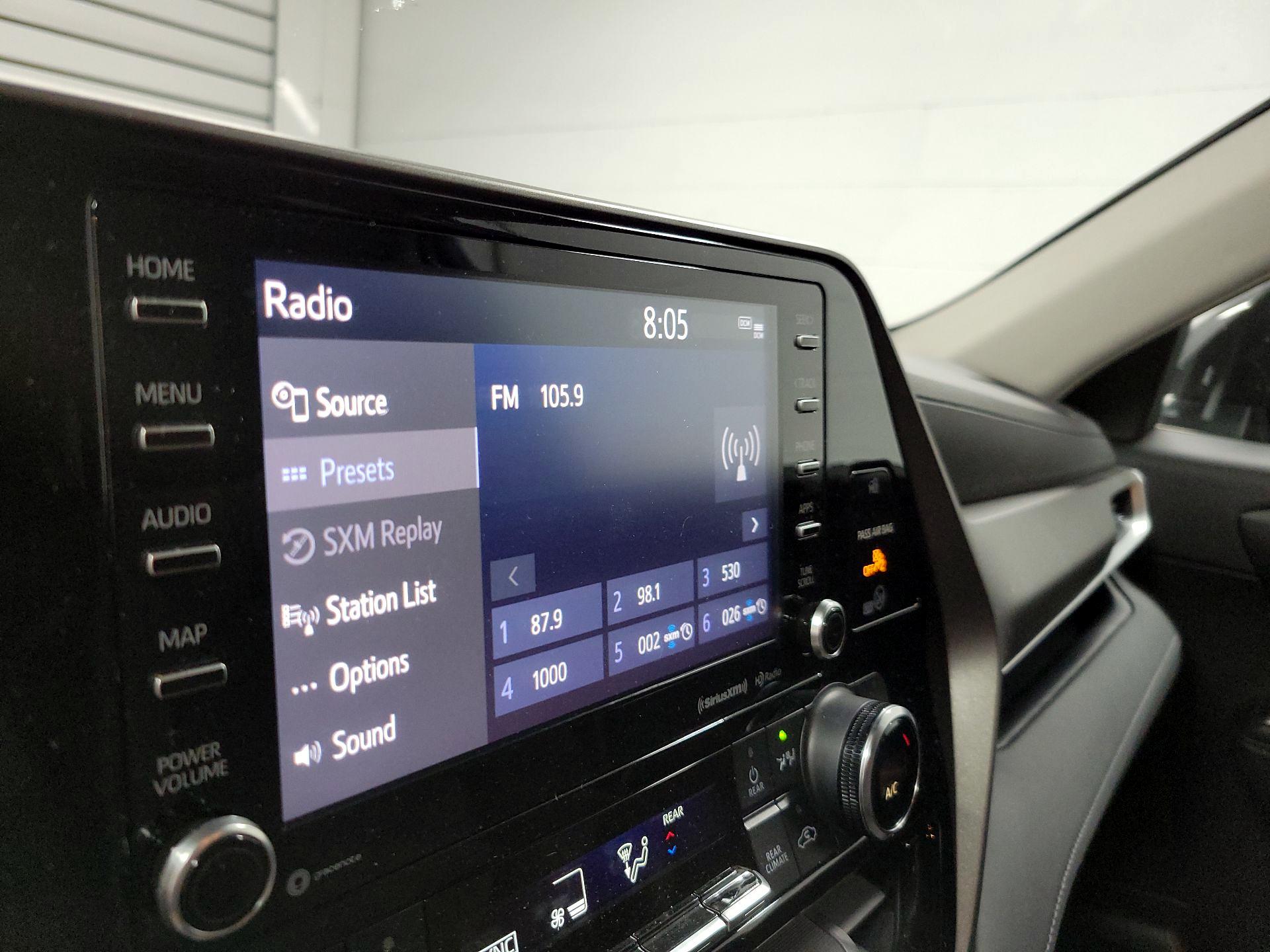 Thumbnail: 2022 Toyota Highlander - 15