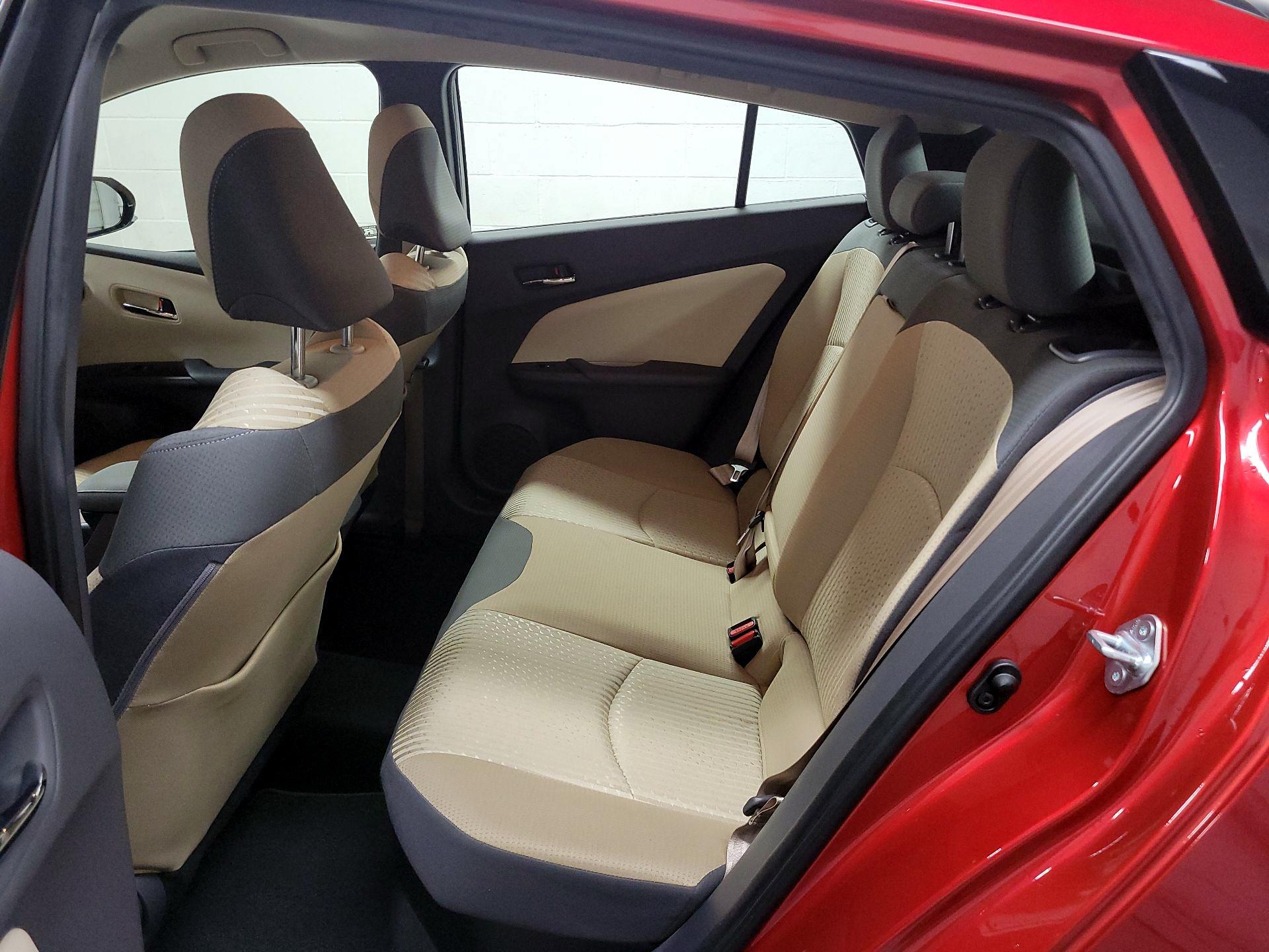 Thumbnail: 2017 Toyota Prius - 16