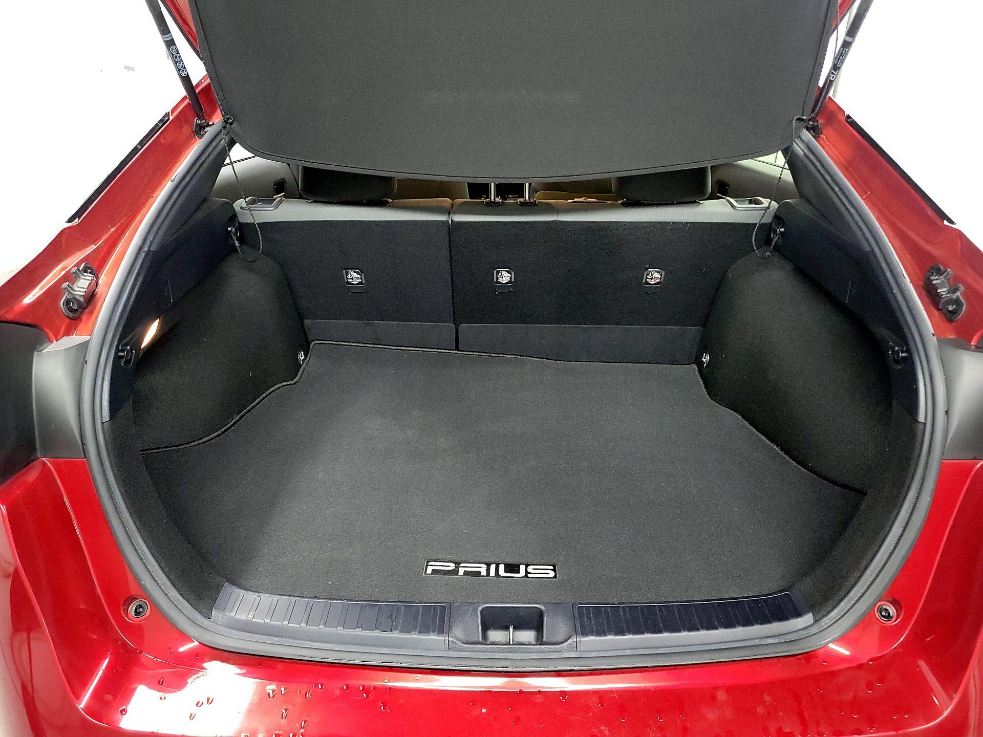 Thumbnail: 2017 Toyota Prius - 17