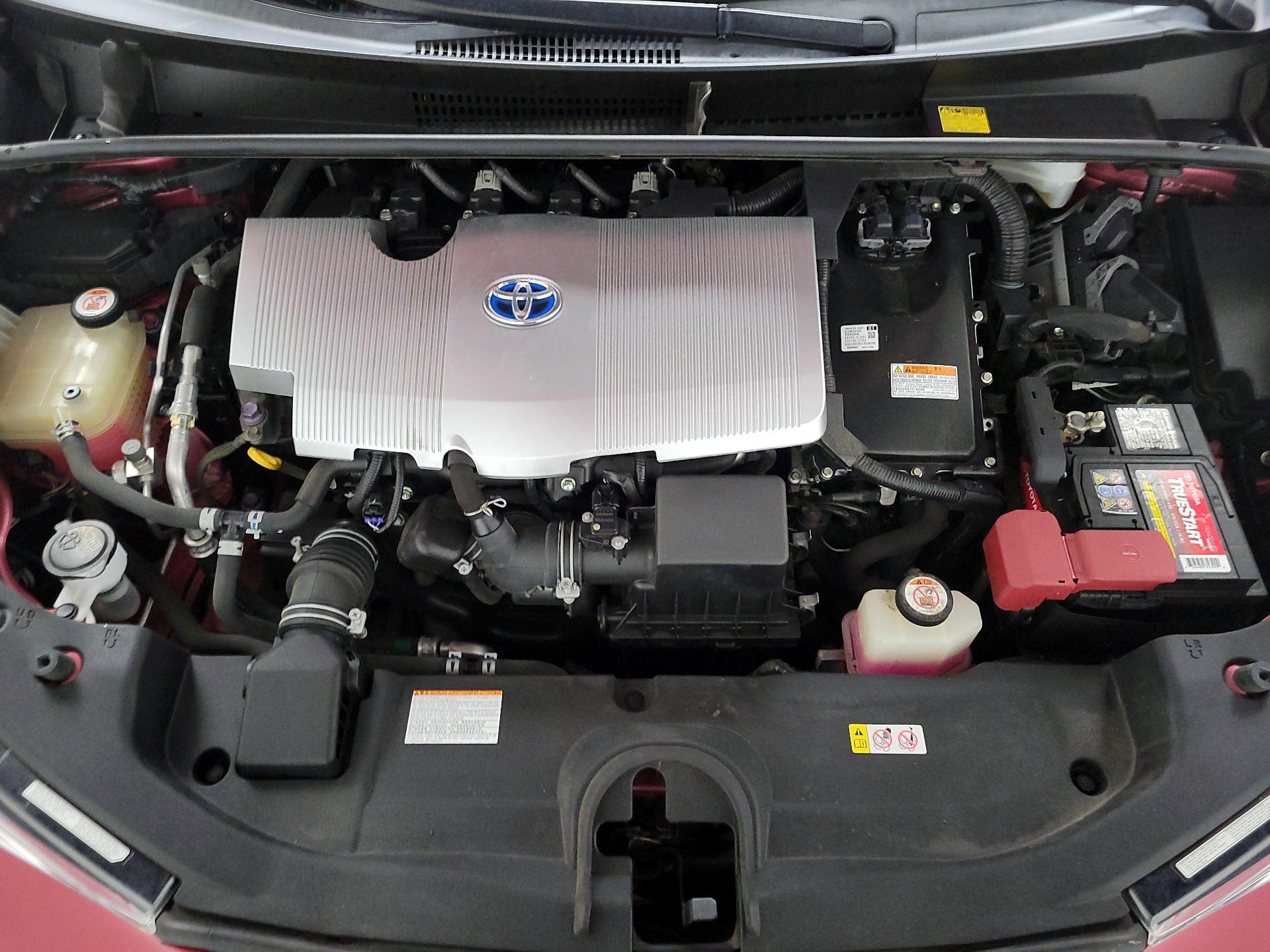 Thumbnail: 2017 Toyota Prius - 18